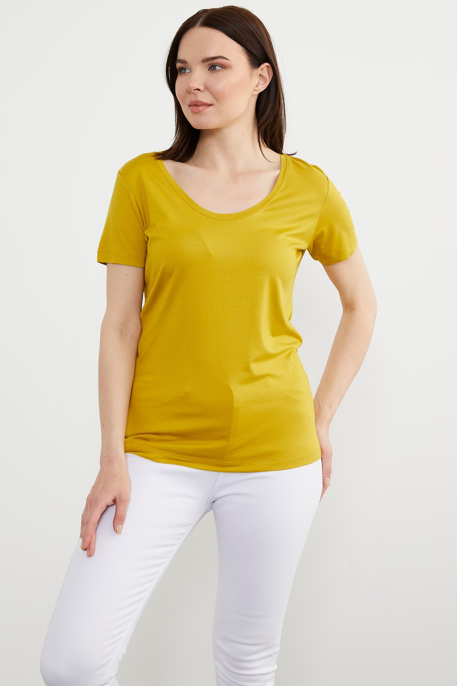 Açık Yaka Dökümlü Penye Tişört - Hardal (2) Sementa