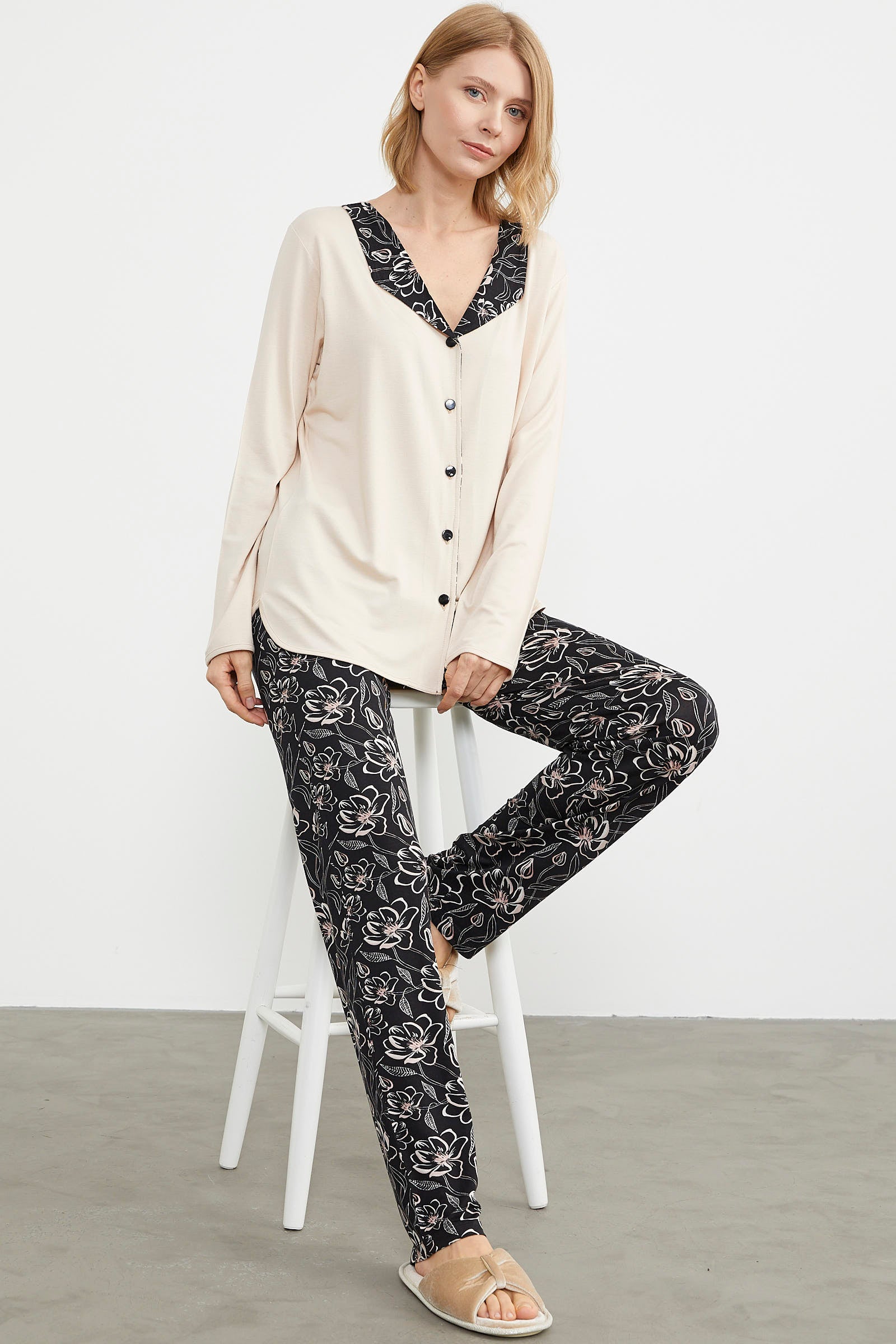 Açık Yaka Düğmeli Pijama Takım - Bej (2) Sementa