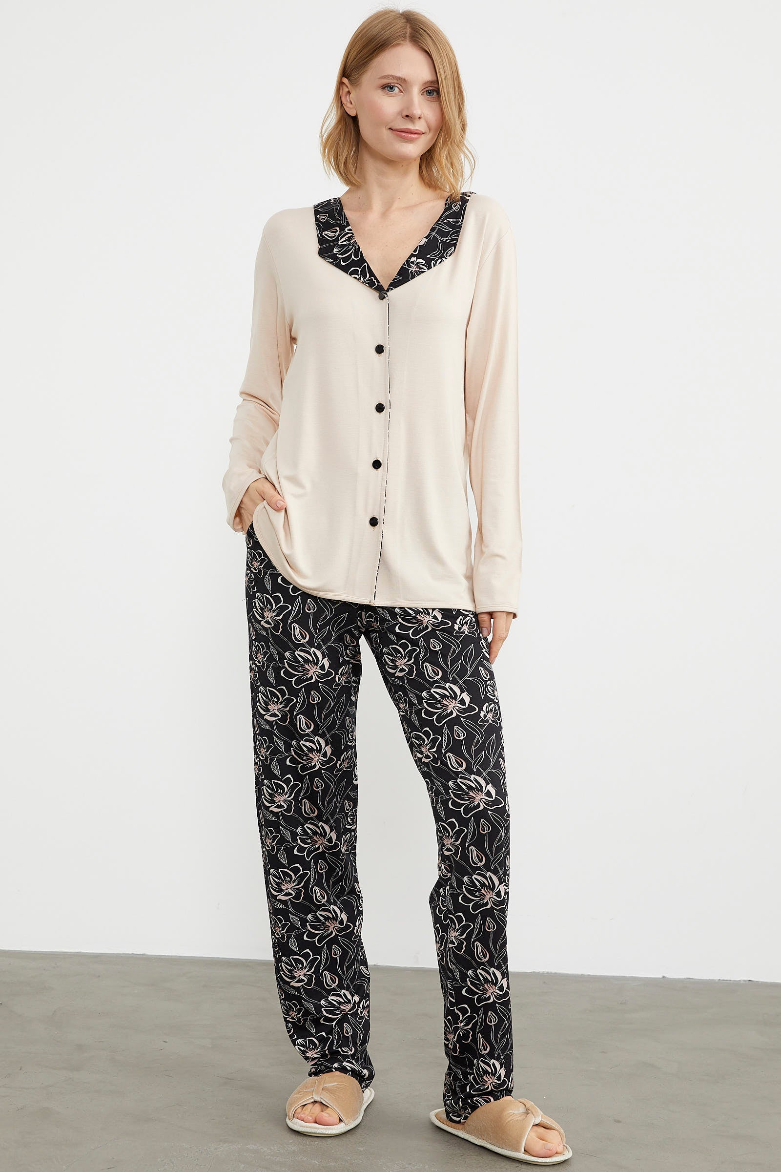 Açık Yaka Düğmeli Pijama Takım - Bej (3) Sementa