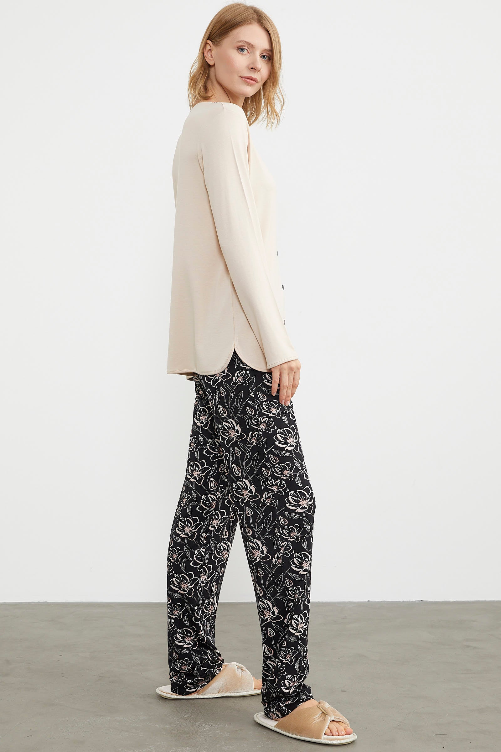 Açık Yaka Düğmeli Pijama Takım - Bej (4) Sementa