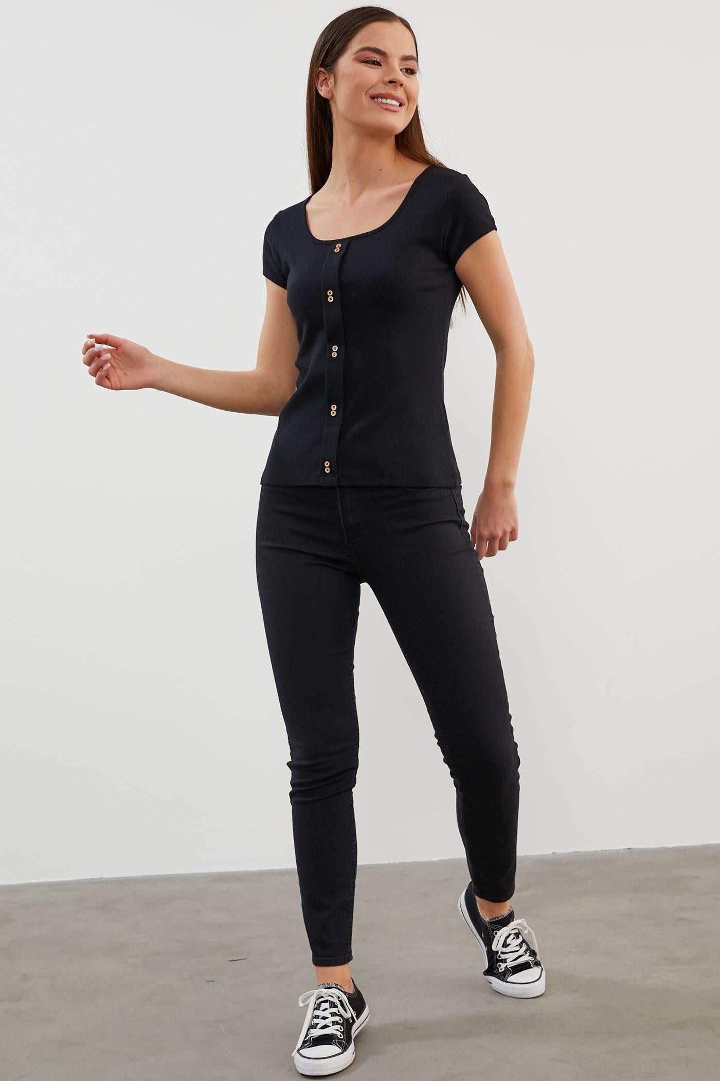 Açık Yaka Düğmeli Tişört - Siyah (3) Sementa