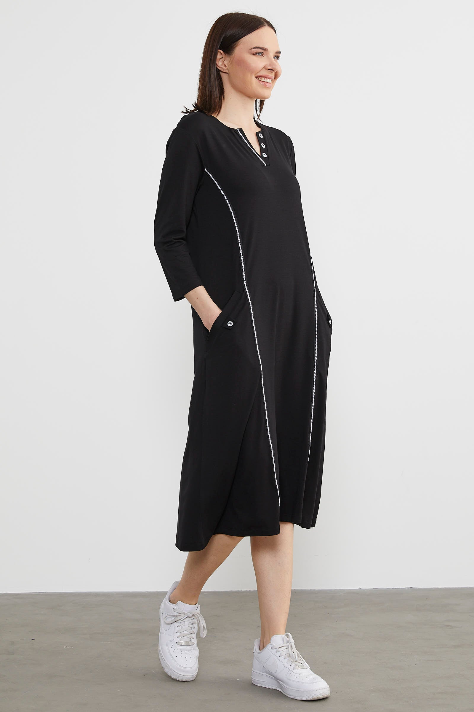 Açık Yaka Şerit Biyeli Penye Elbise - Siyah (3) Sementa