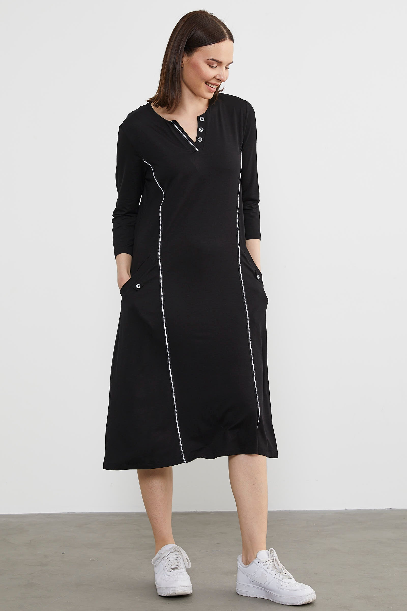 Açık Yaka Şerit Biyeli Penye Elbise - Siyah (4) Sementa