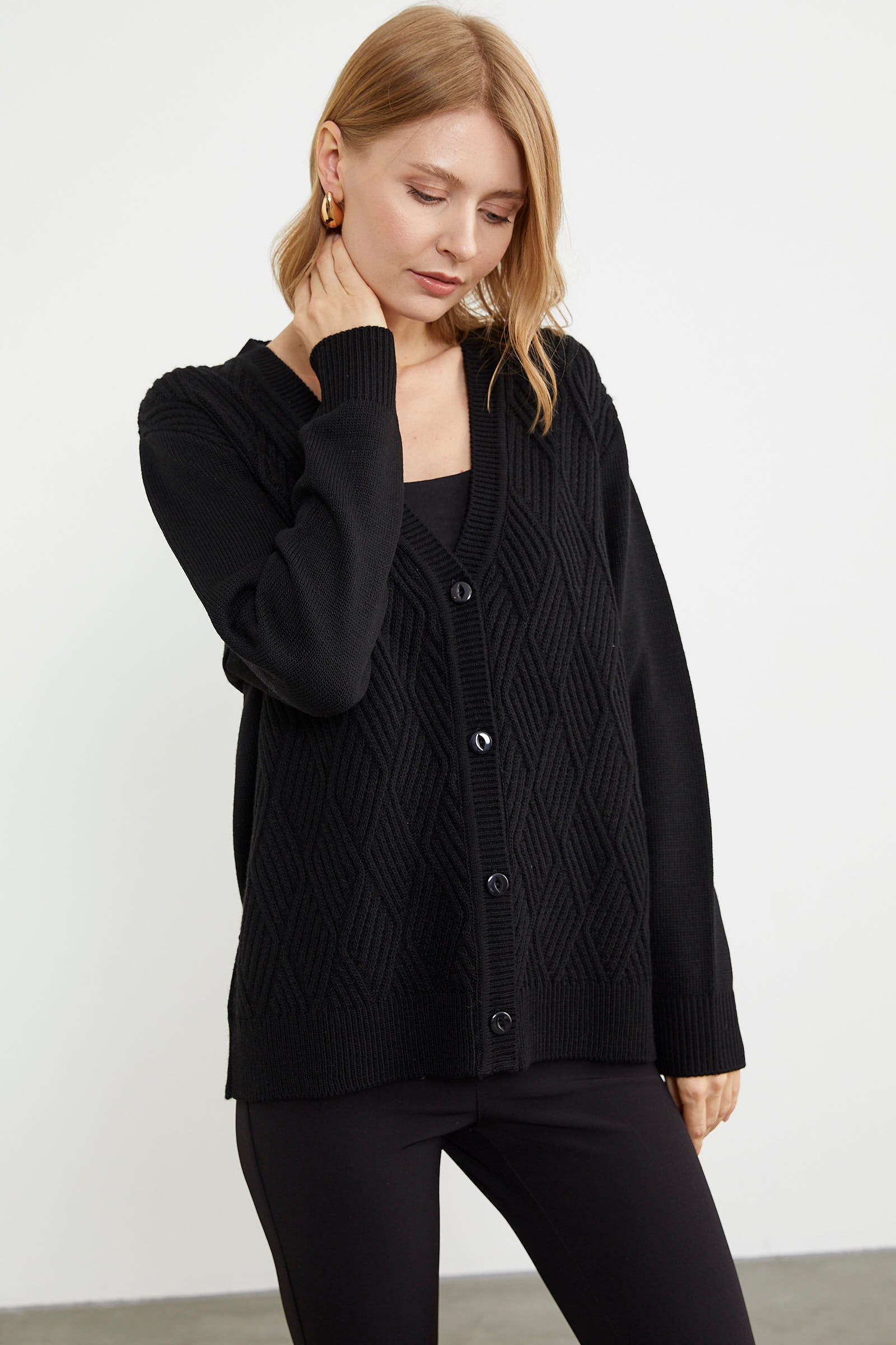 Ajurlu Düğmeli Triko Hırka - Siyah (4) Sementa