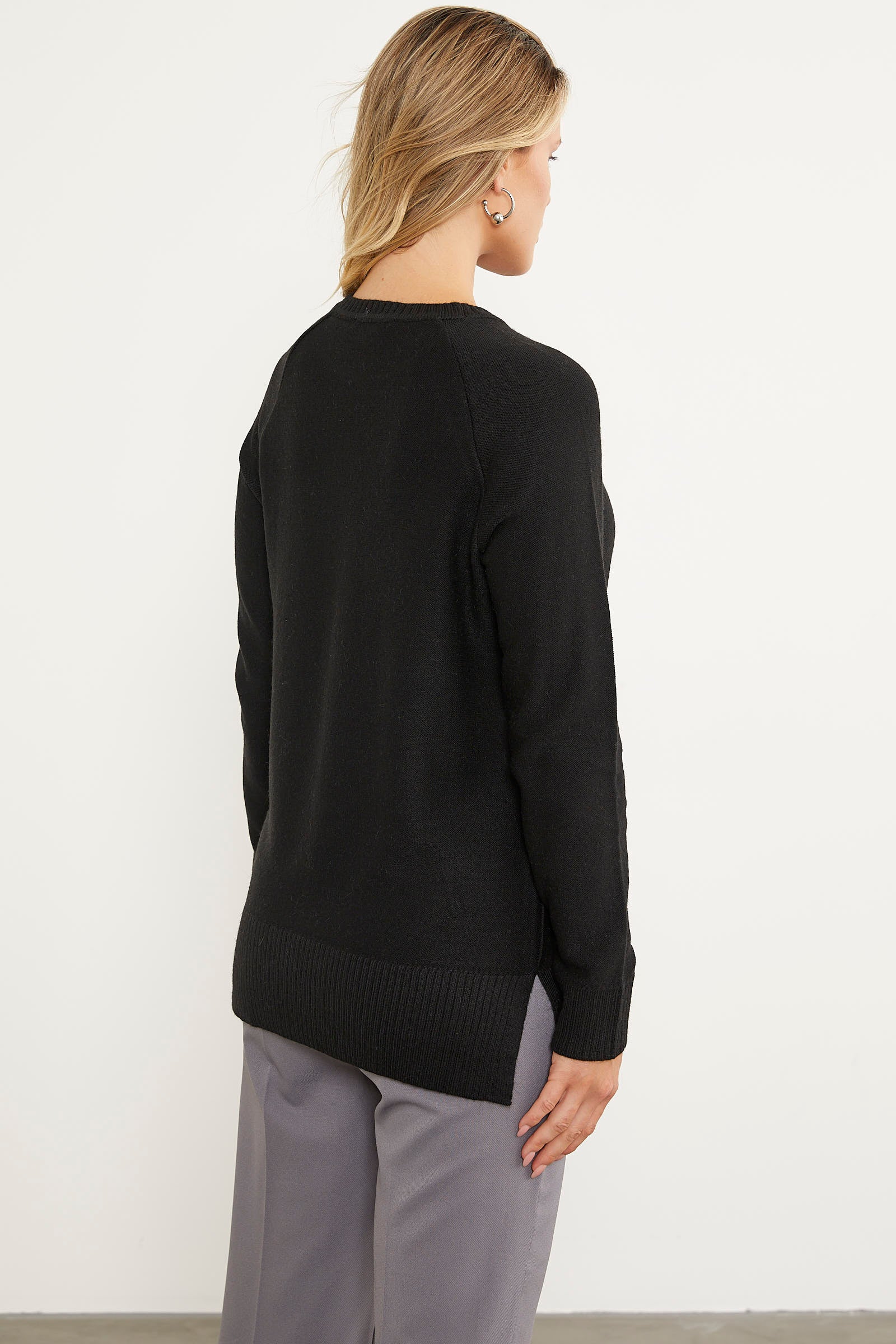 Arkası Uzun Önü Örgü Detaylı Triko Kazak - Siyah (4) Sementa