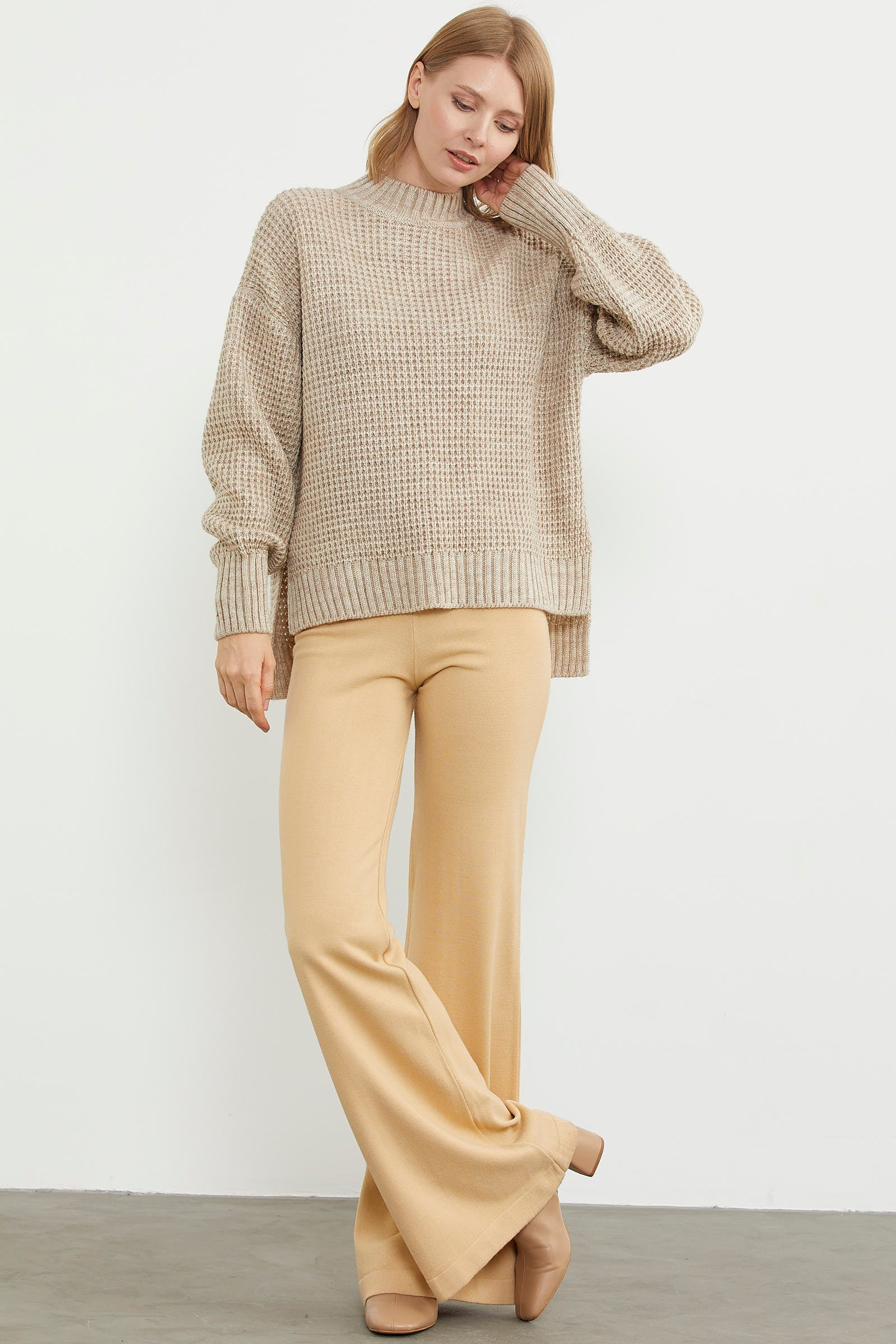 Arkası Uzun Salaş Triko Kazak - Bej (3) Sementa