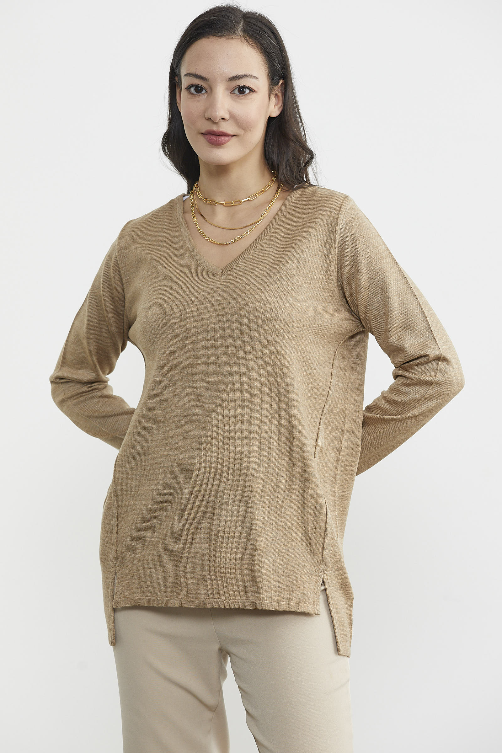 Arkası Uzun V Yaka Triko Kazak - Vizon (4) Sementa