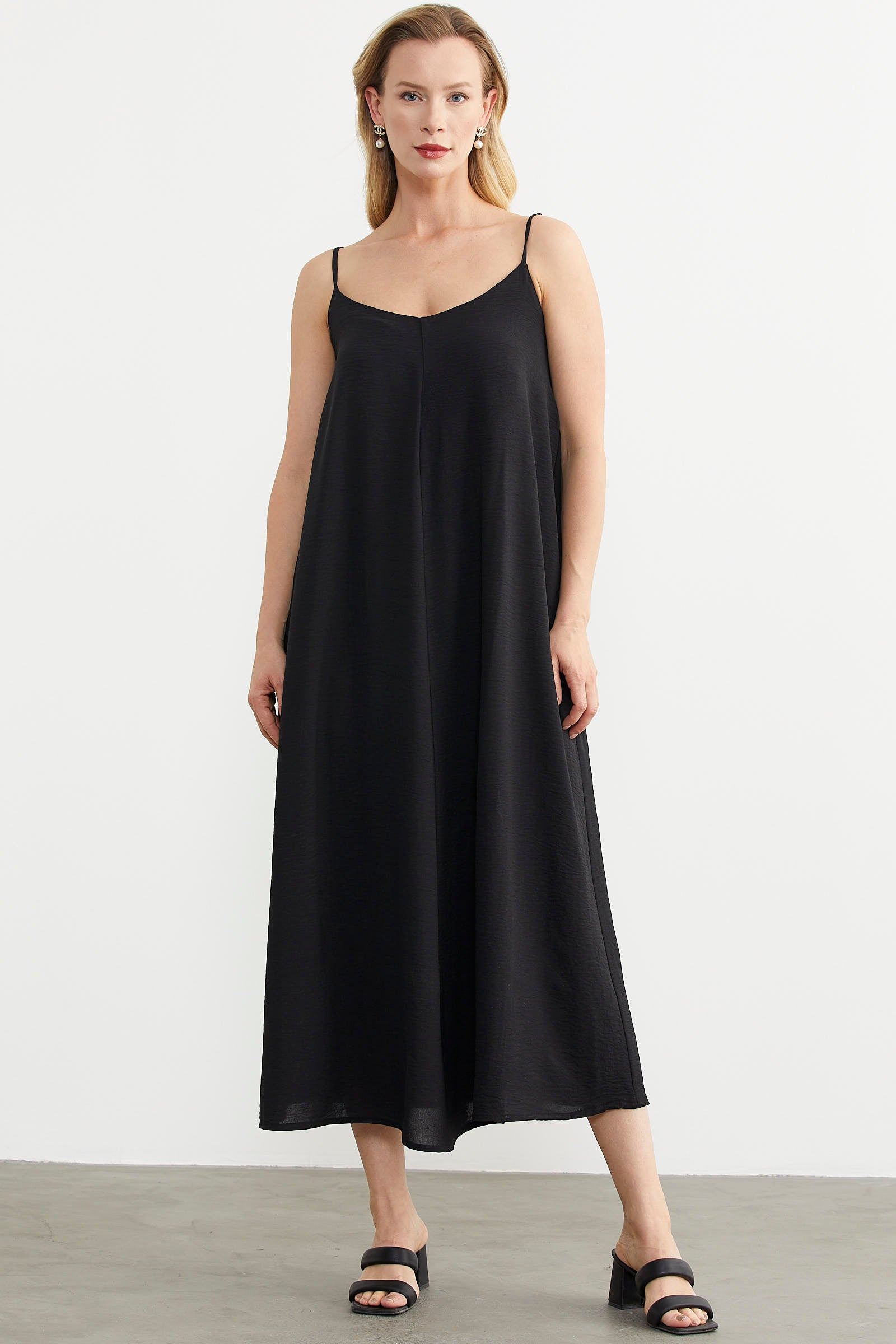 Ayarlanabilir Askılı Uzun Krep Elbise - Siyah (1) Sementa