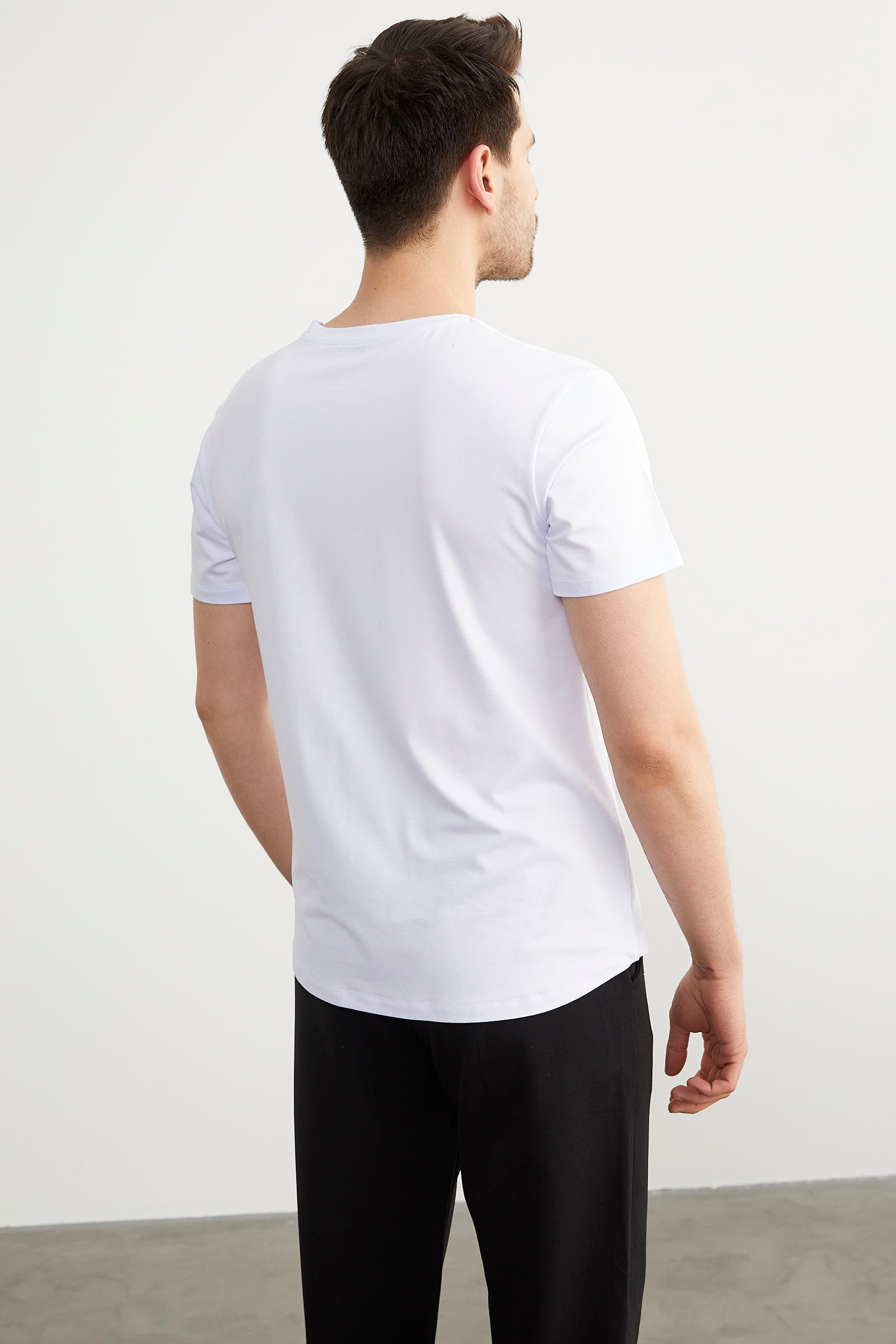 Baskılı Sıfır Yaka Penye Tişört - Beyaz (4) Sementa