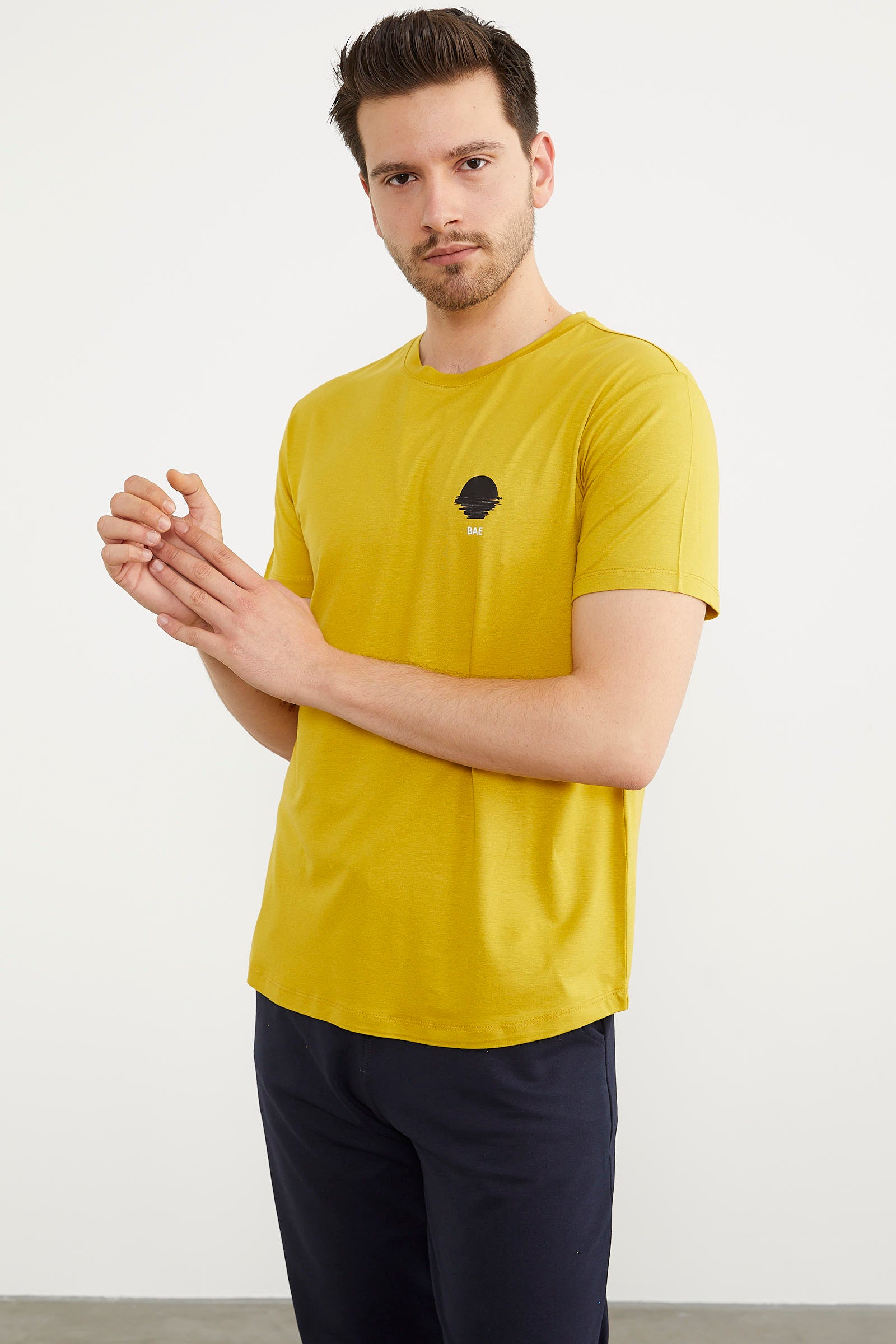 Baskılı Sıfır Yaka Penye Tişört - Hardal (2) Sementa