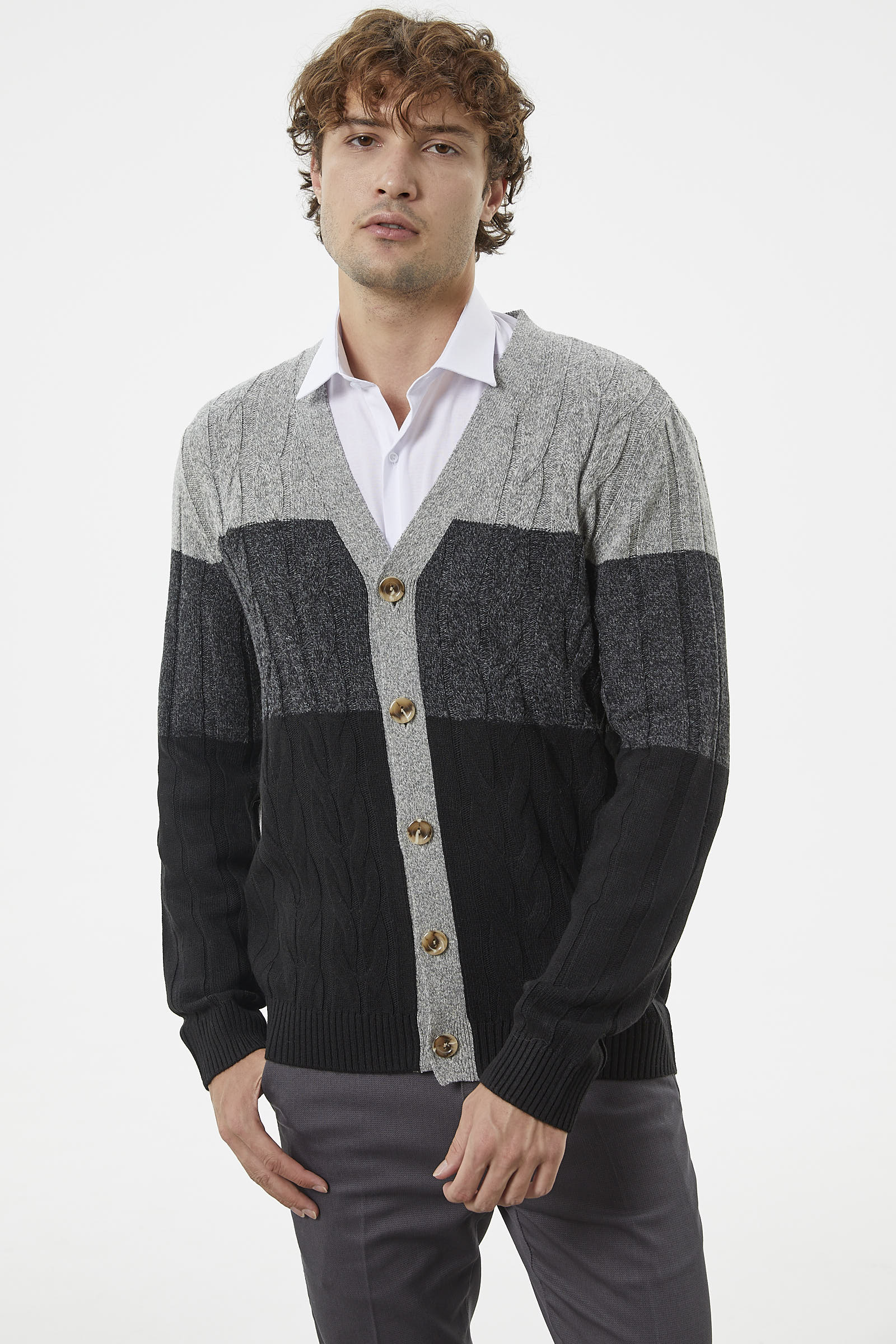 Blok Renk Geçişli Triko Hırka - Siyah (2) Sementa