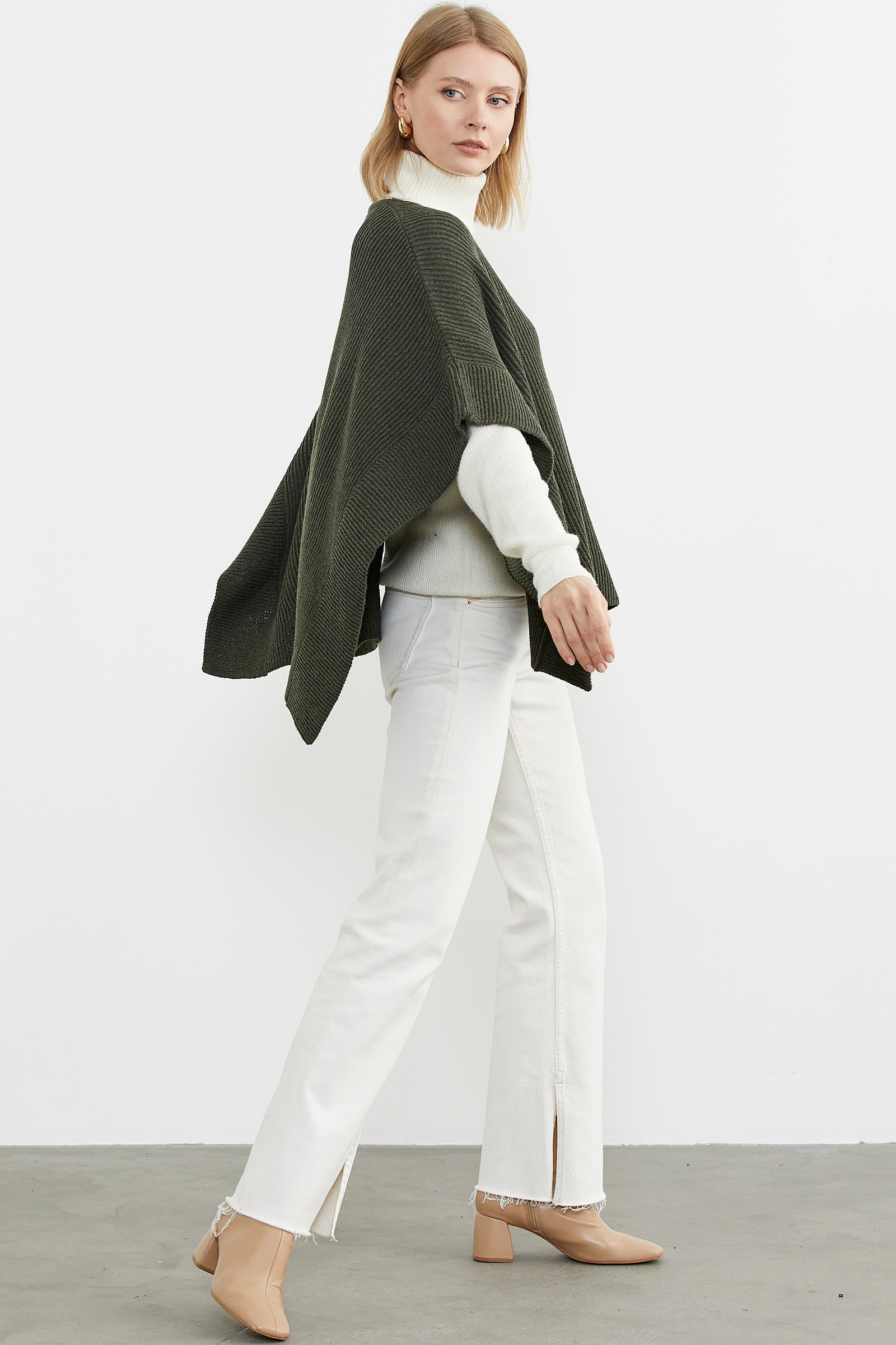 Bol Kesim V Yaka Triko Panço - Haki (4) Sementa