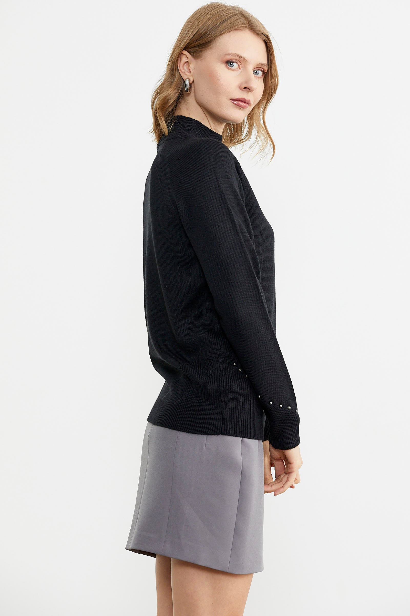 Boncuk Detaylı Triko Kazak - Siyah (5) Sementa