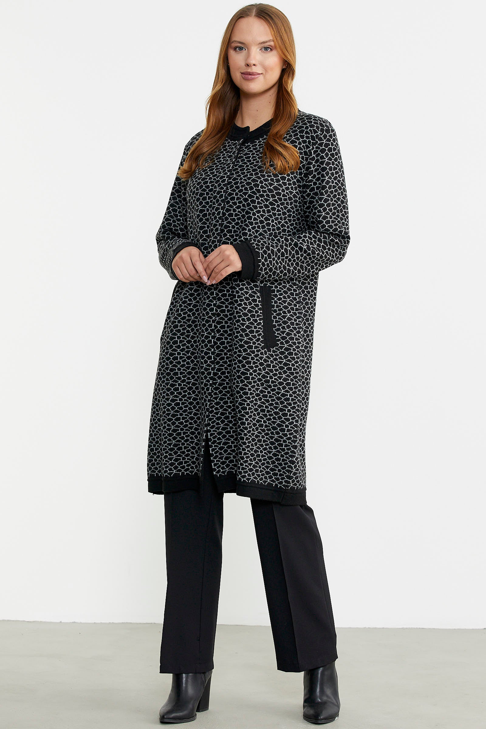 Büyük Beden Uzun Cepli Triko Ceket - Siyah - Sementa