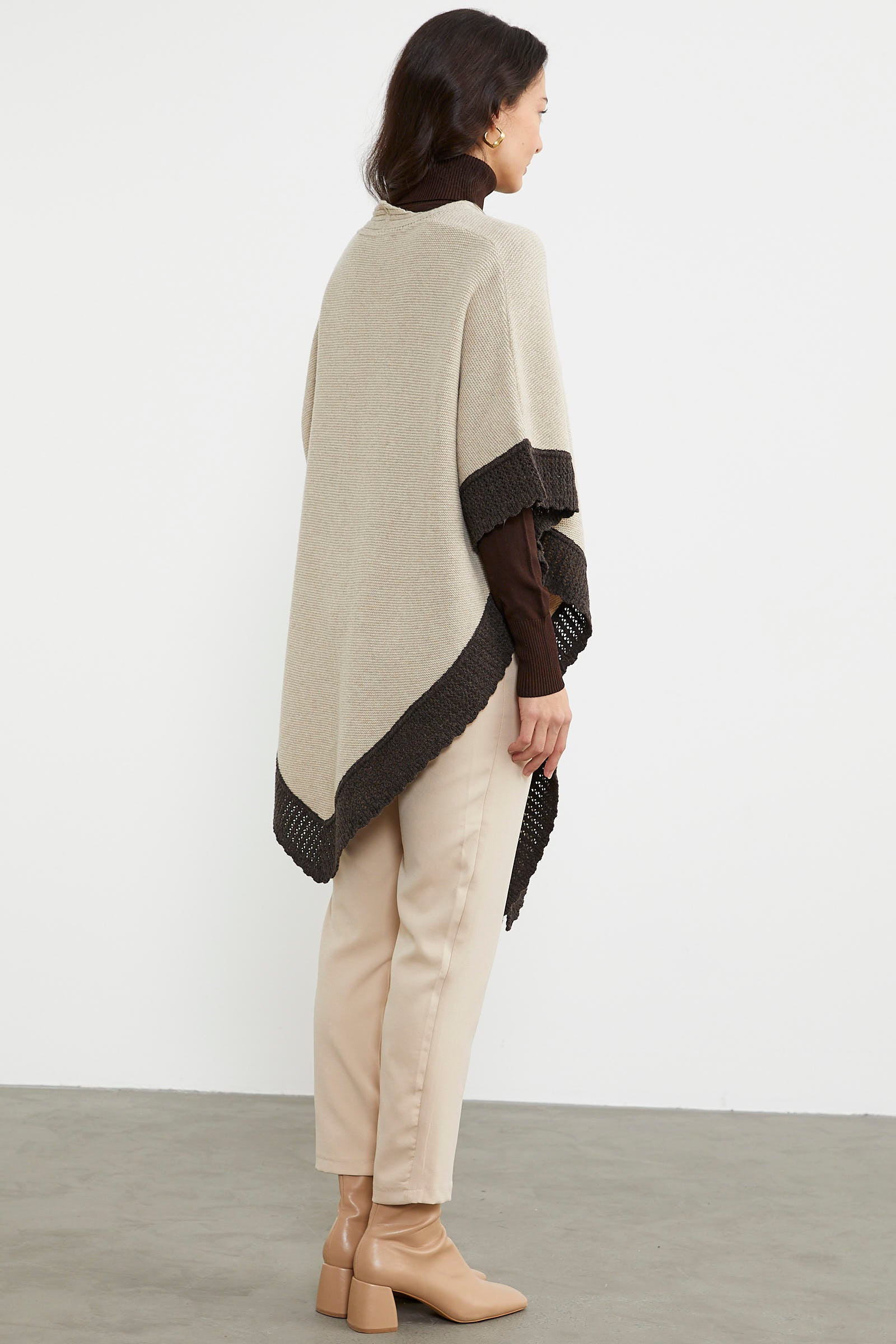 Çift Renk Aksesuarlı Triko Panço - Bej (7) Sementa