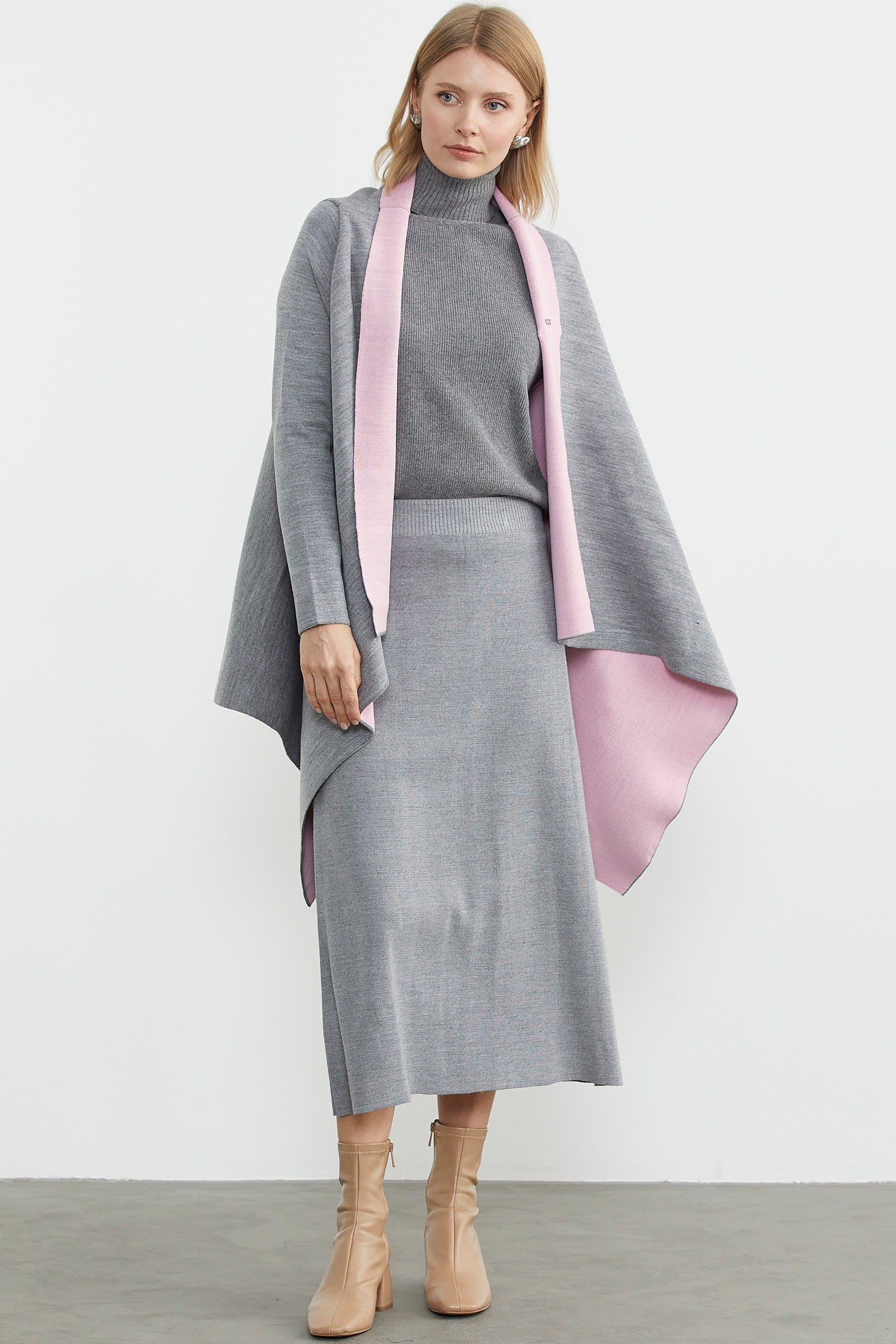 Çift Renk Uzun Triko Panço - Gri - Pembe (1) Sementa