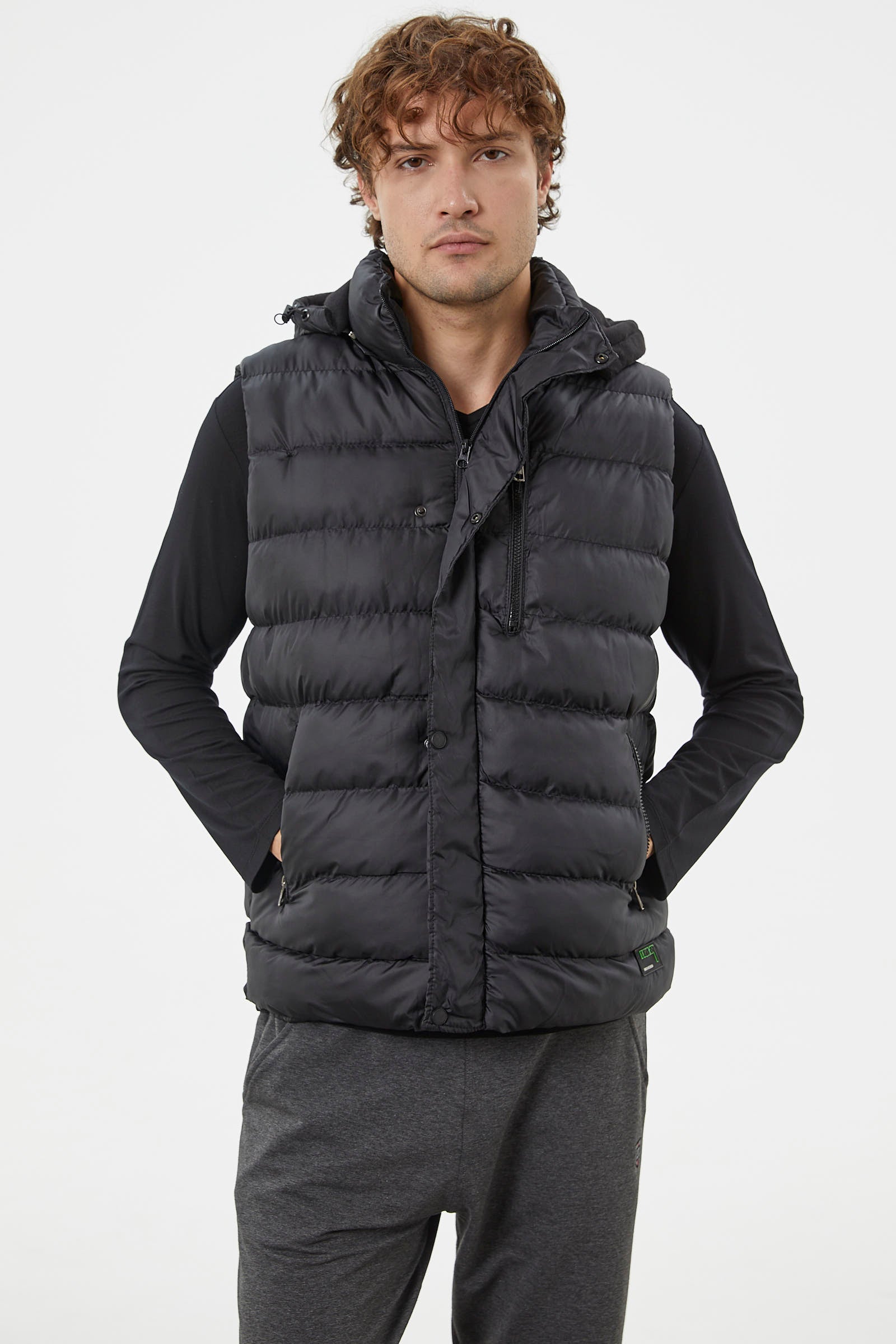 Çıkma Kapüşonlu Fermuarlı Şişme Yelek - Siyah (4) Sementa