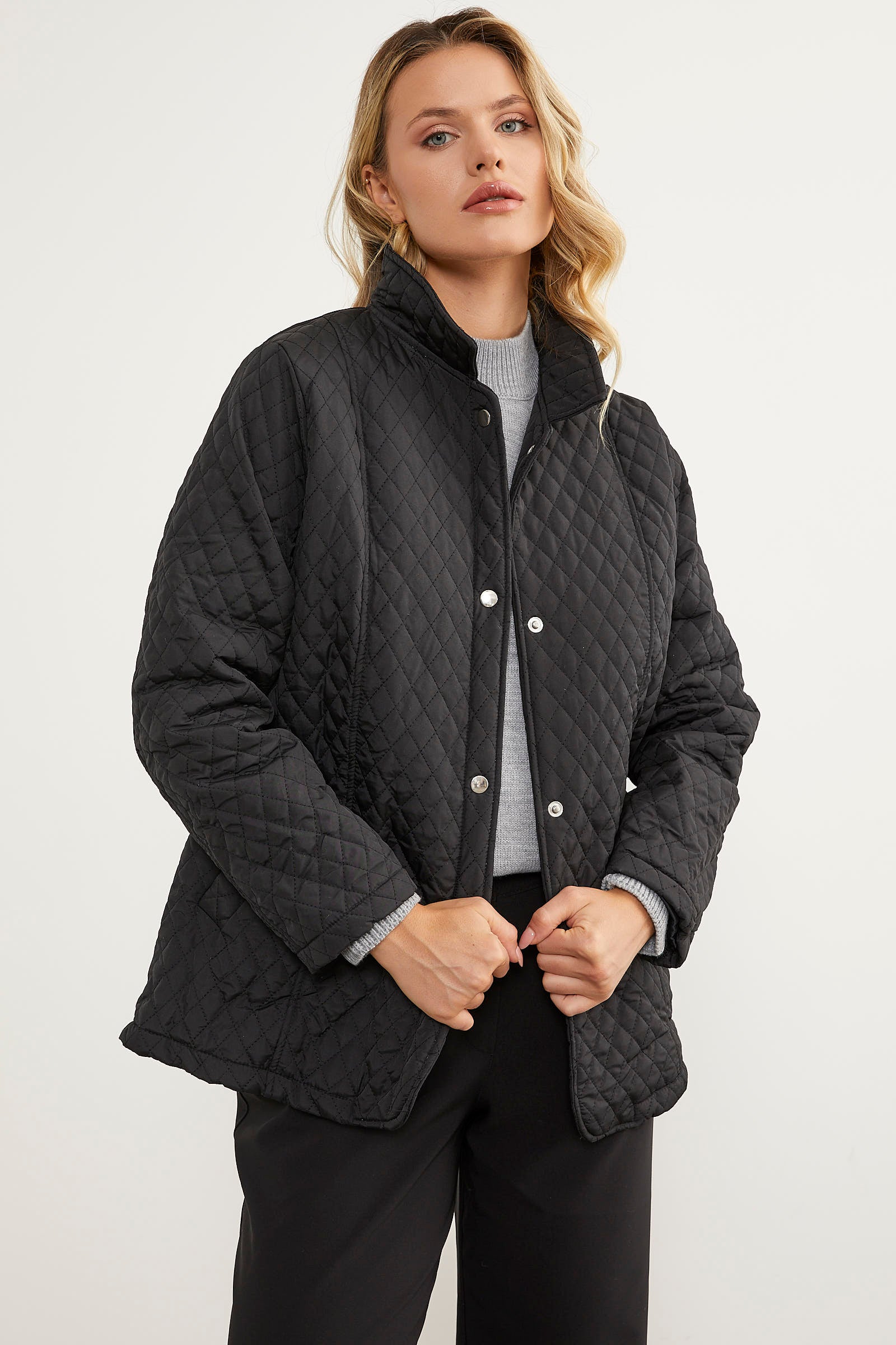 Çıt Çıtlı Gömlek Yaka Kapitone Mont - Siyah (3) Sementa