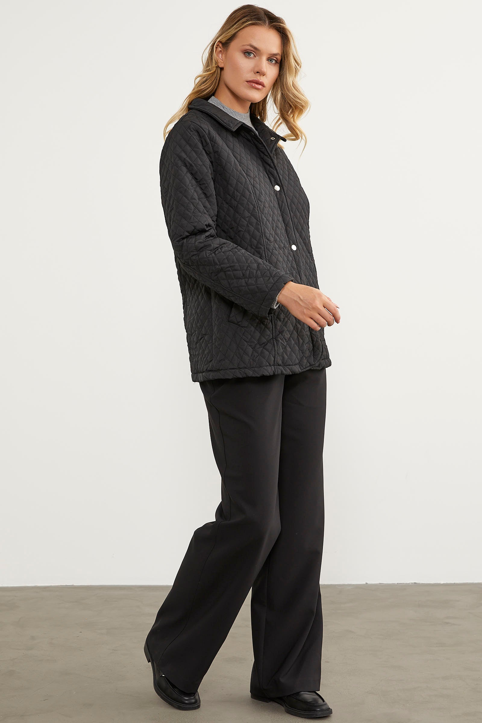 Çıt Çıtlı Gömlek Yaka Kapitone Mont - Siyah (7) Sementa