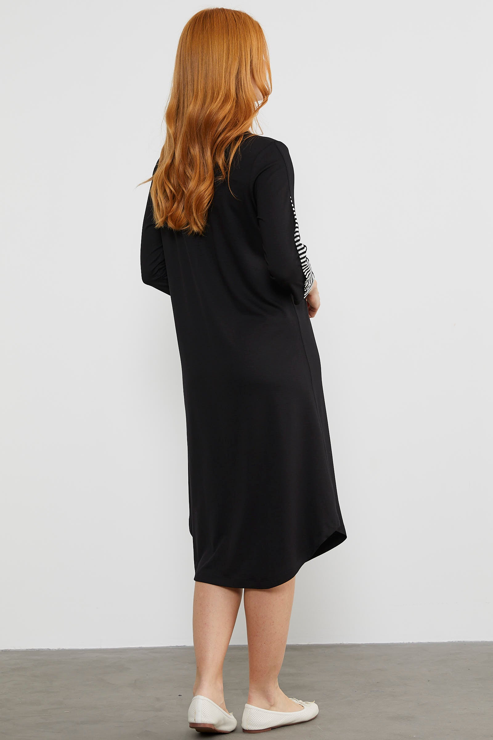 Çizgi Detaylı Dökümlü Penye Elbise - Siyah (5) Sementa