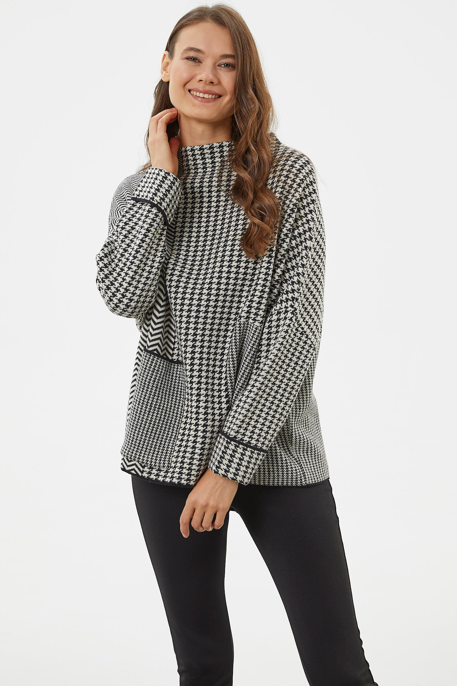 Çok Geniş Kalıp Kazayağı Desen Triko Kazak - Siyah (2) Sementa