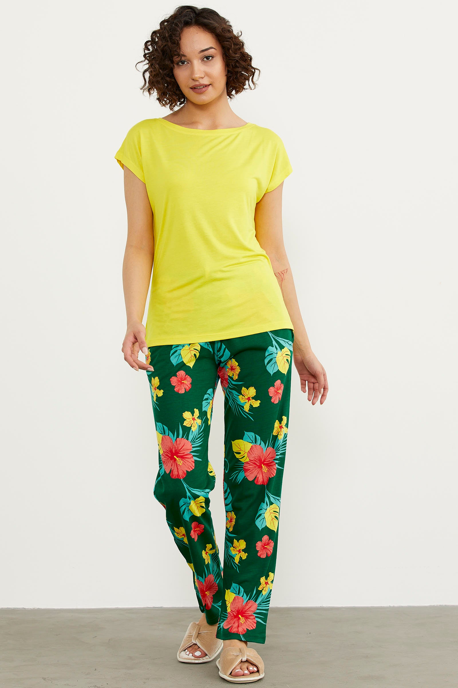 Çok Renkli Desenli Yazlık Pijama Takım - Sarı (1) Sementa