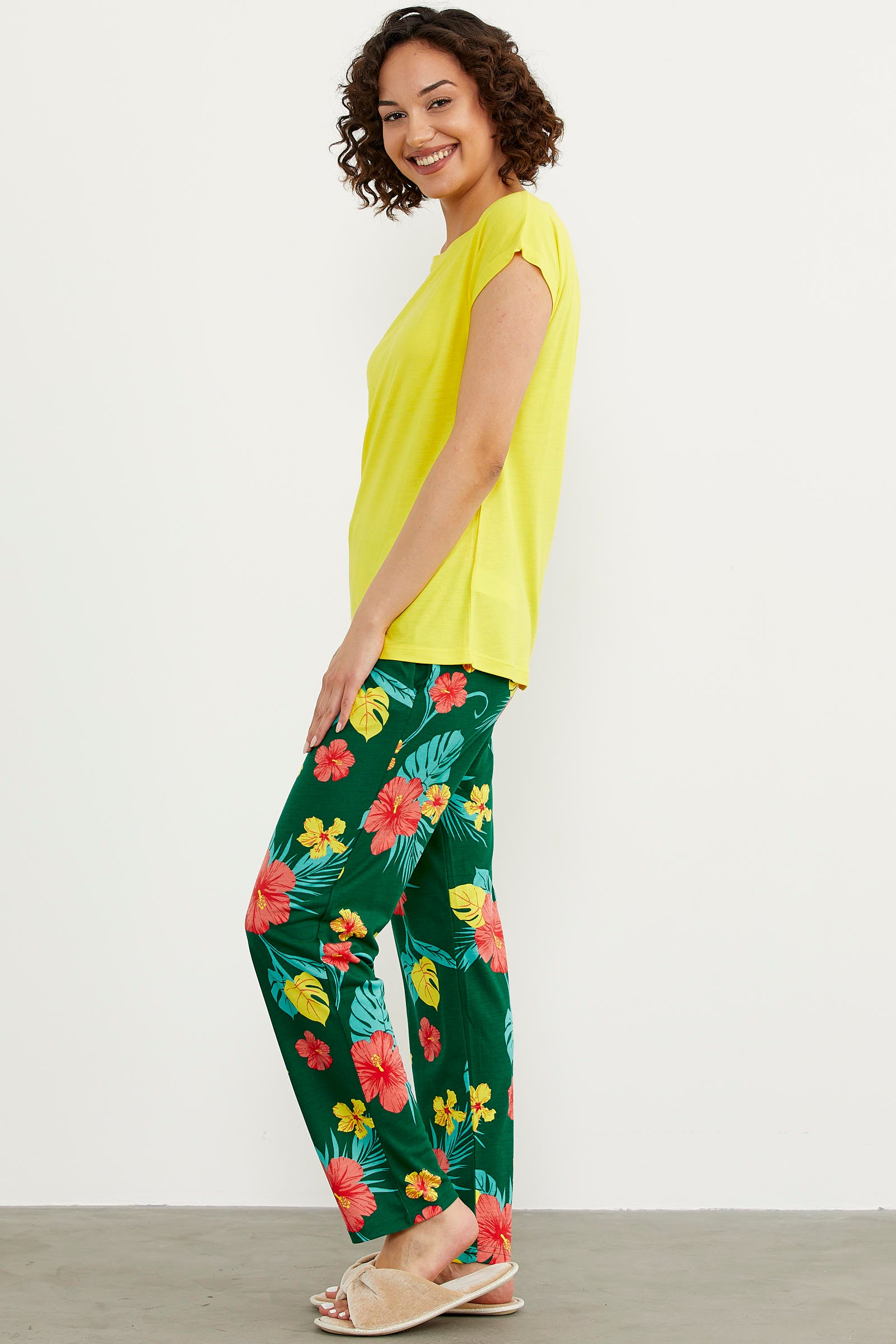 Çok Renkli Desenli Yazlık Pijama Takım - Sarı (5) Sementa