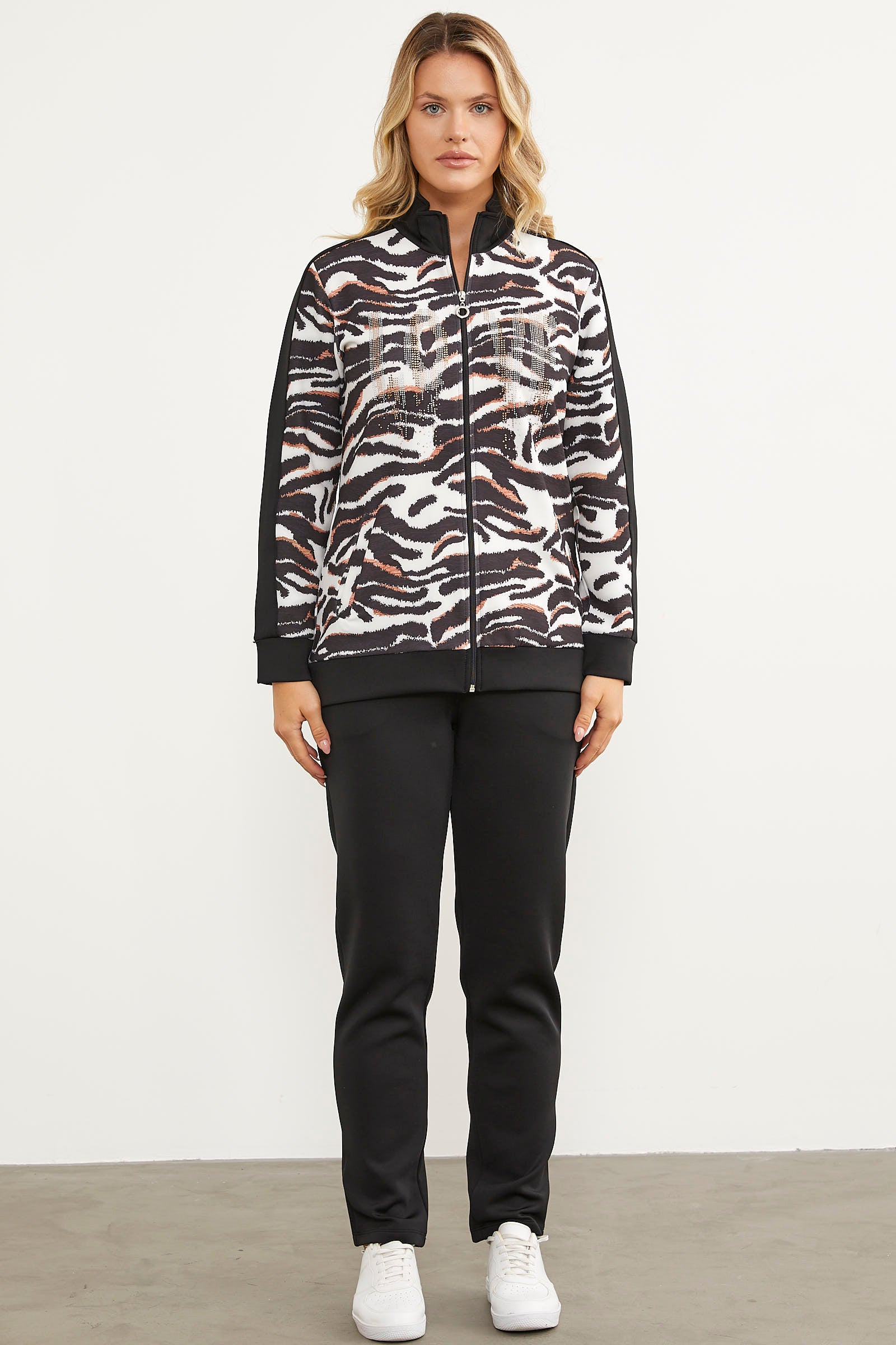 Dalgıç Kumaş Leopar Desenli Eşofman Takım - Siyah (3) Sementa