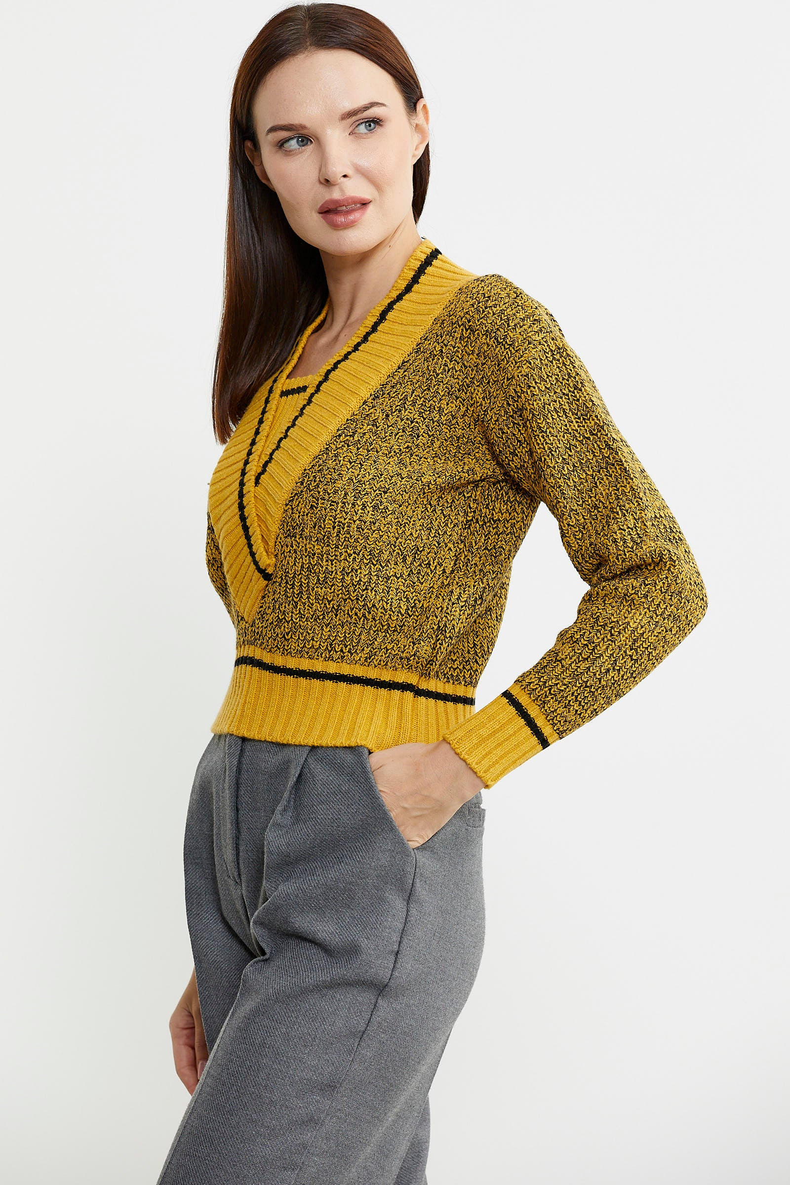 Derin V Bantlı Yünlü Triko Kazak - Güneş - Sementa