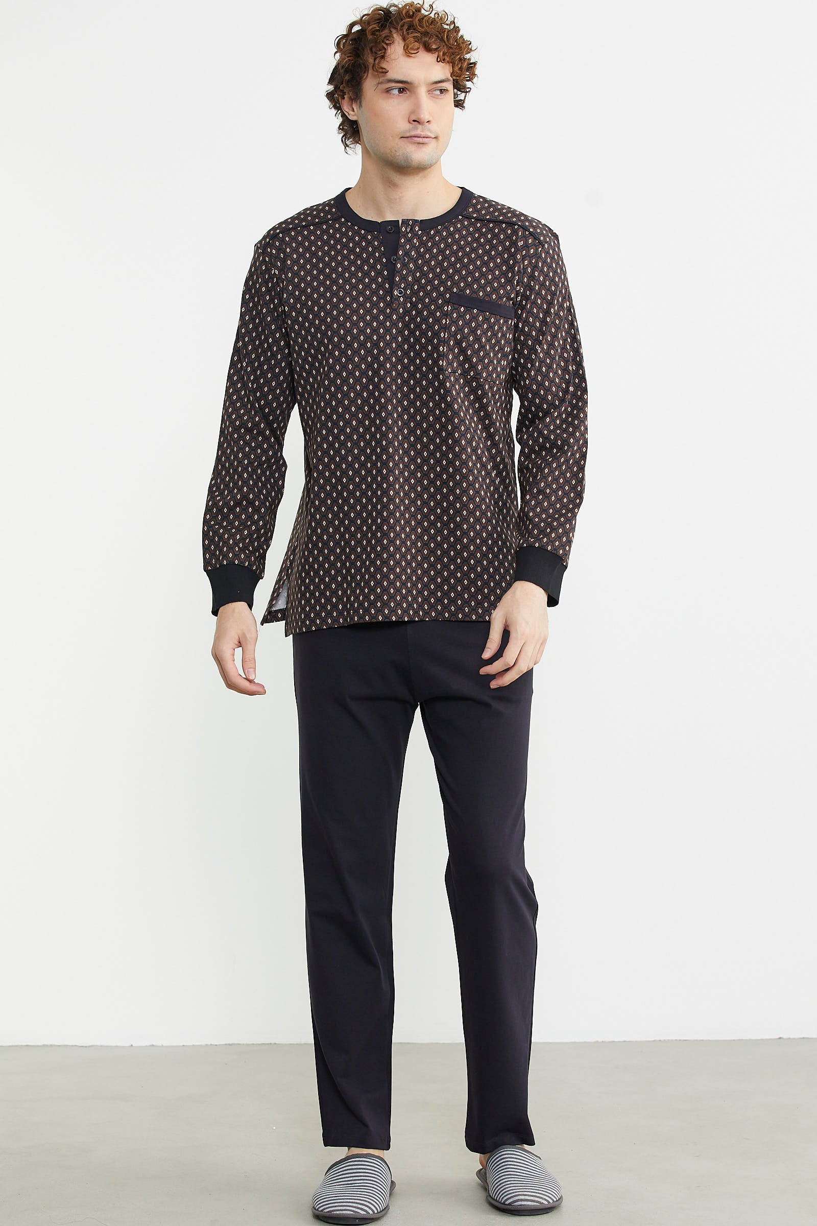 Desen Kombinli Cepli Pijama Takım - Kahve - Sementa