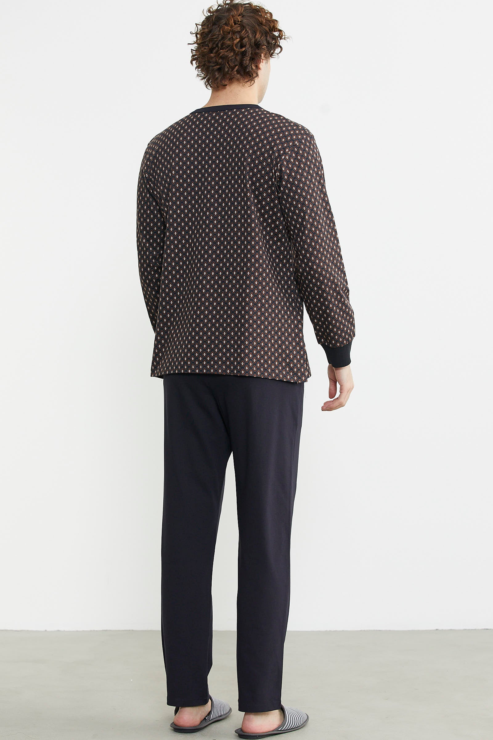 Desen Kombinli Cepli Pijama Takım - Kahve - Sementa