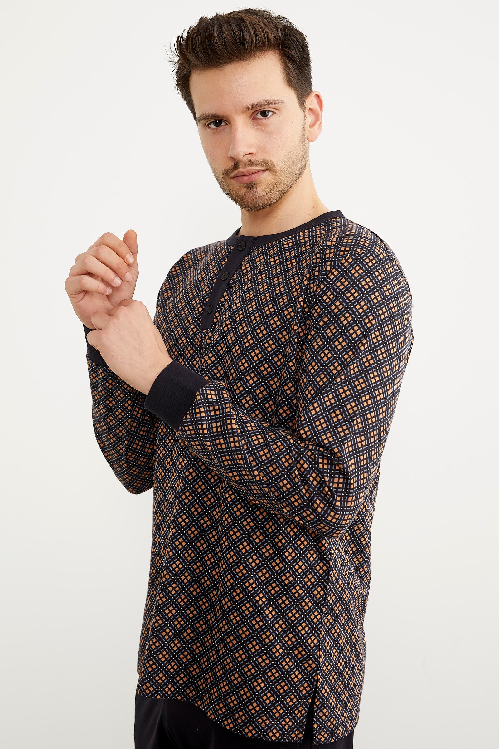 Desenli Düğmeli Yaka Pijama Takım - Siyah (4) Sementa