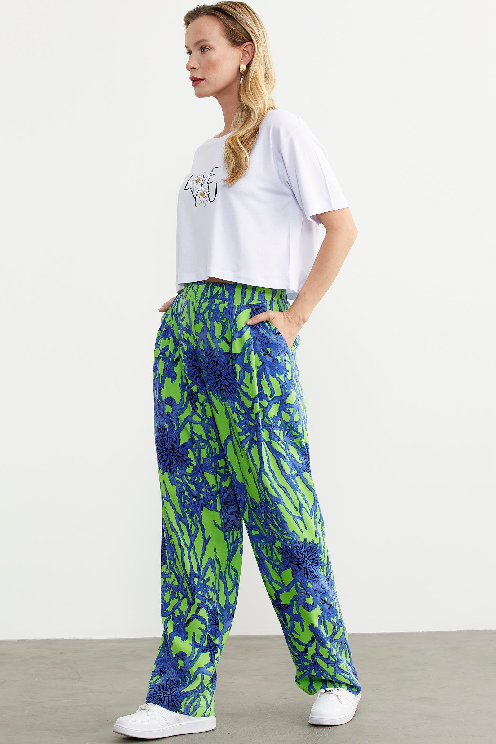 Desenli Geniş Kalıp Viskon Pantolon - Yeşil (3) Sementa