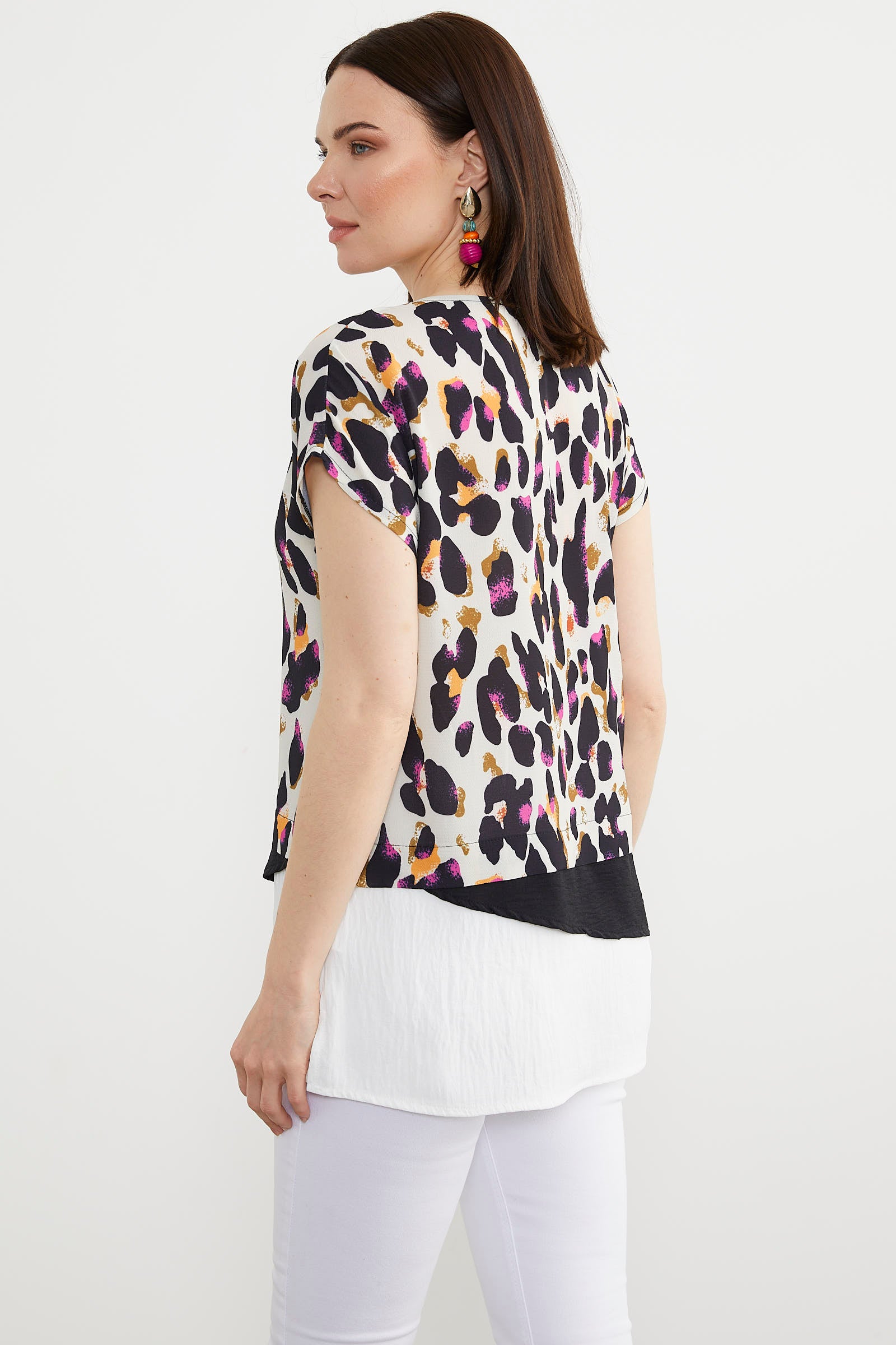 Desenli V Yaka Krep Bluz - Siyah (6) Sementa