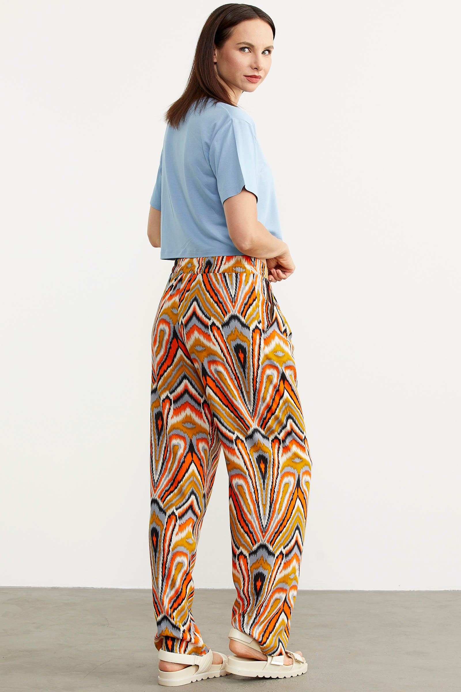 Desenli Viskon Dökümlü Pantolon - Turuncu (5) Sementa