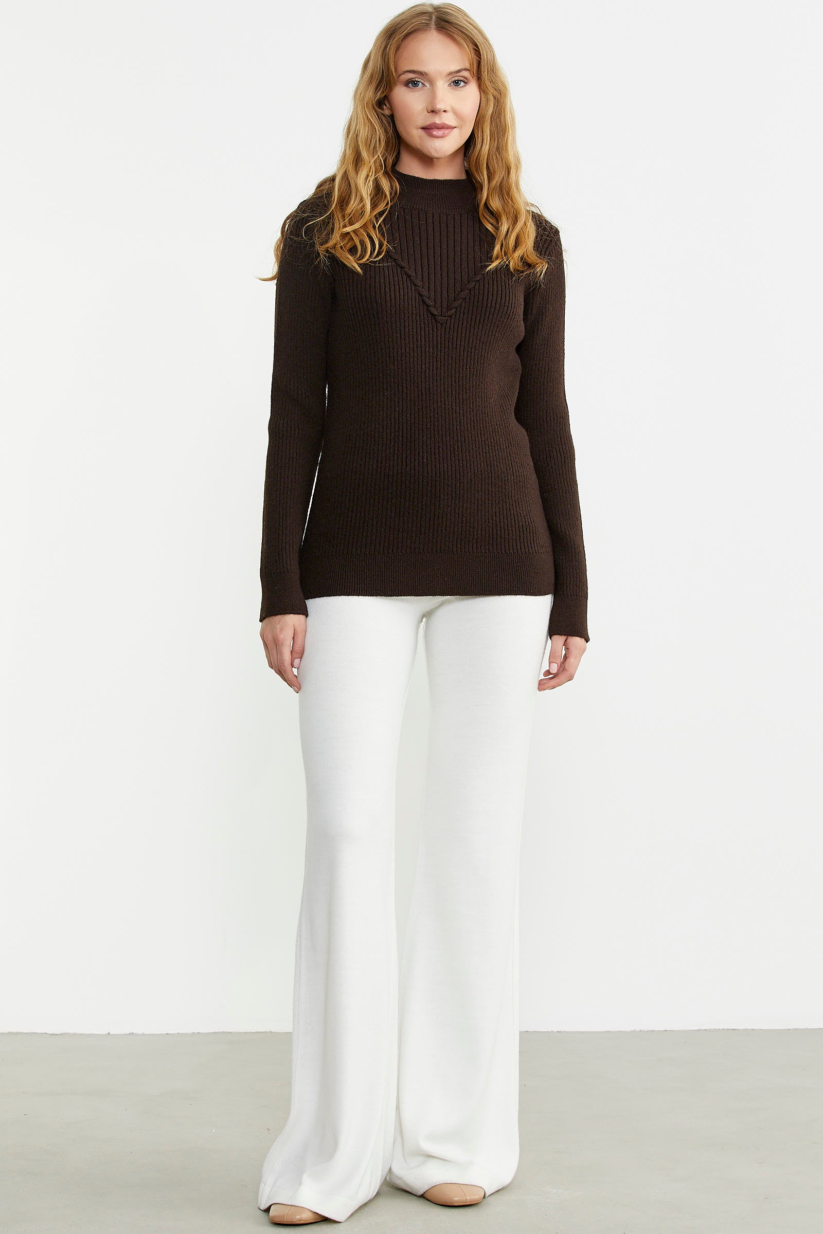 Dik Yaka Motifli Triko Kazak - Kahve - Sementa