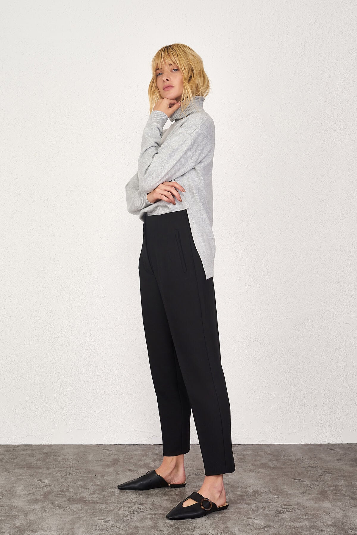 Dik Yakalı Kadın Triko Kazak - Gri (4) Sementa