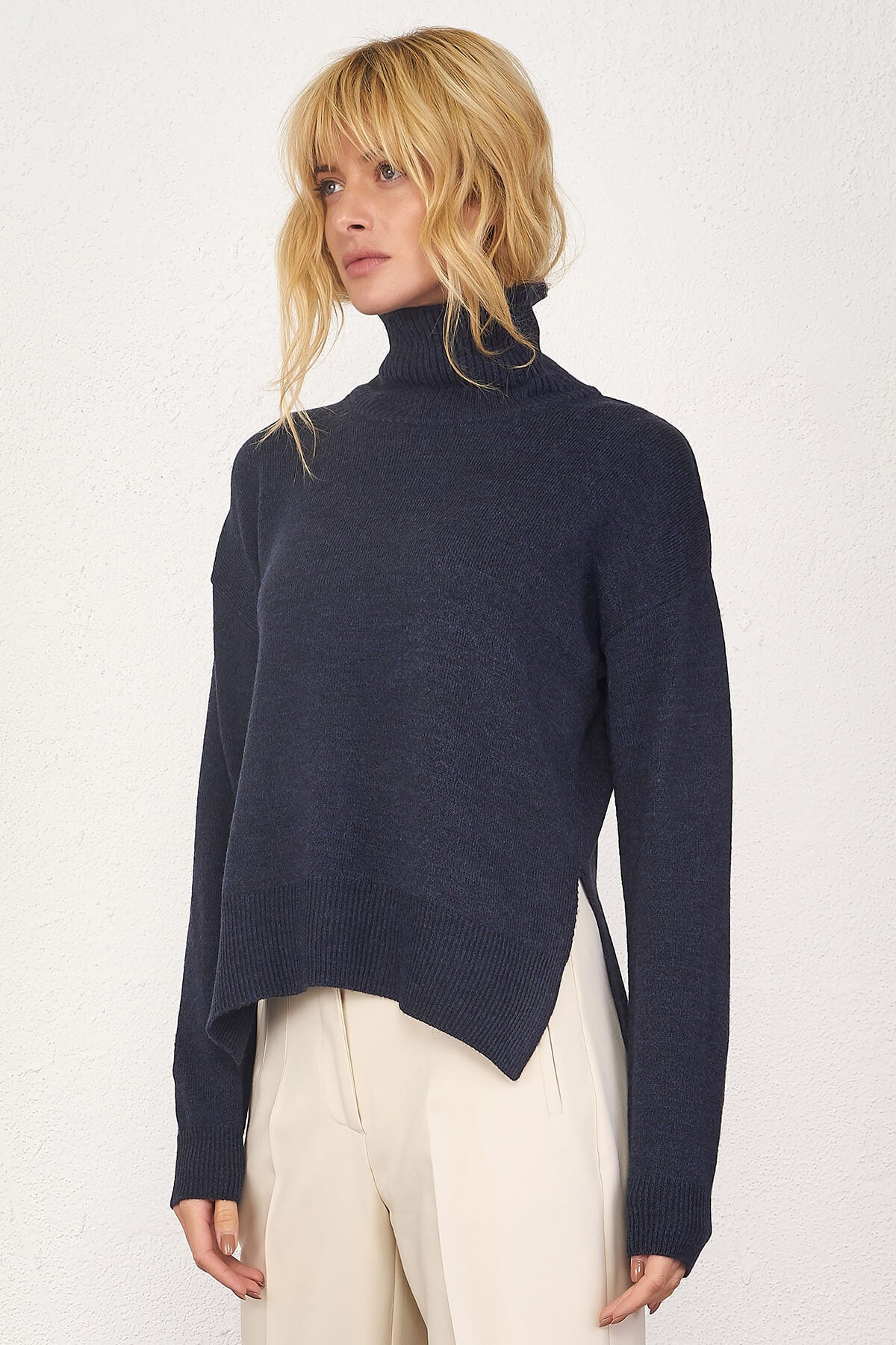 Dik Yakalı Kadın Triko Kazak - Lacivert (2) Sementa