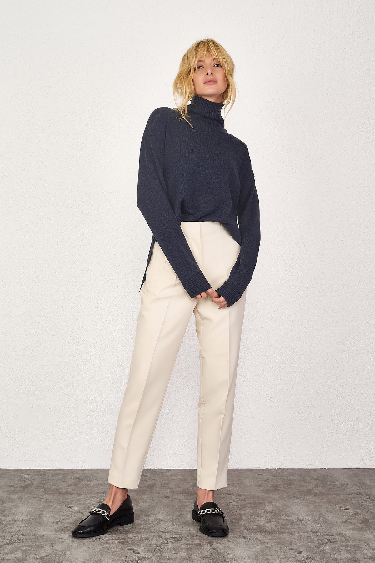 Dik Yakalı Kadın Triko Kazak - Lacivert (3) Sementa