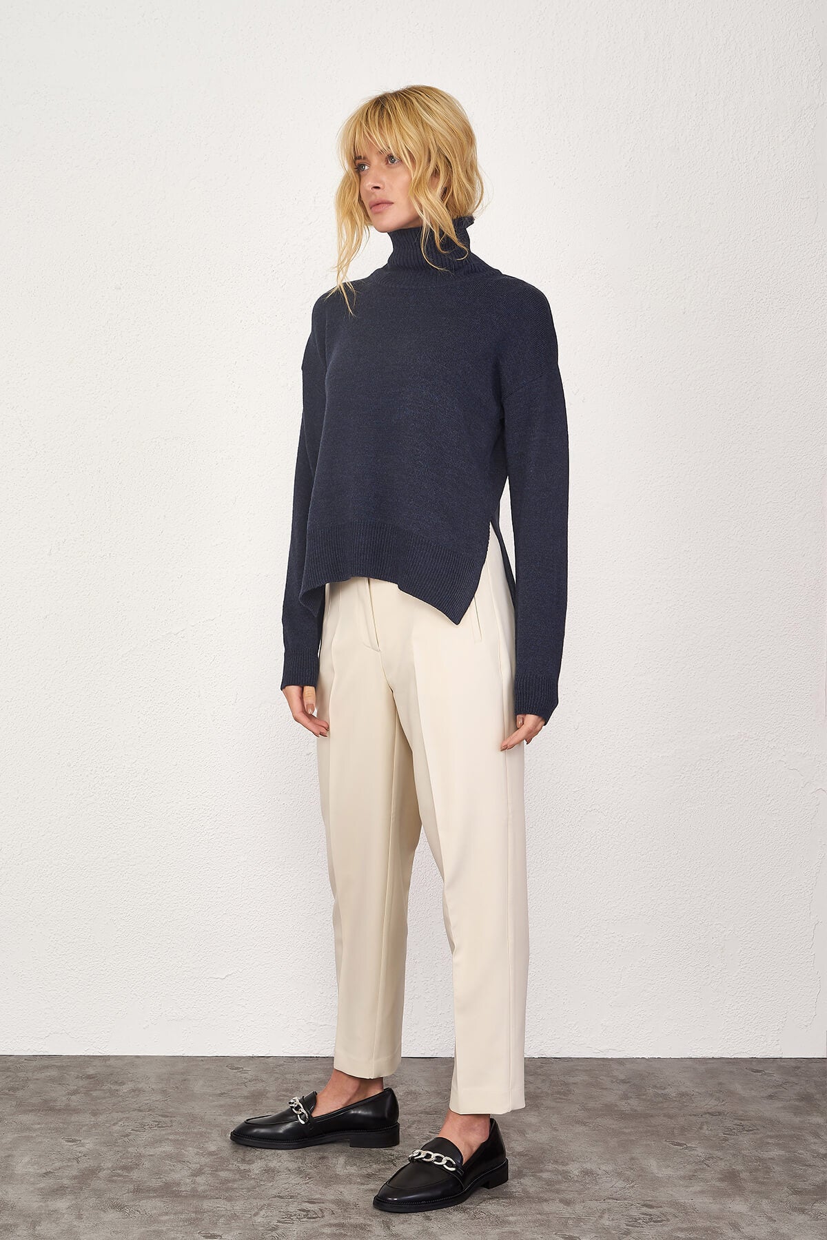 Dik Yakalı Kadın Triko Kazak - Lacivert (4) Sementa