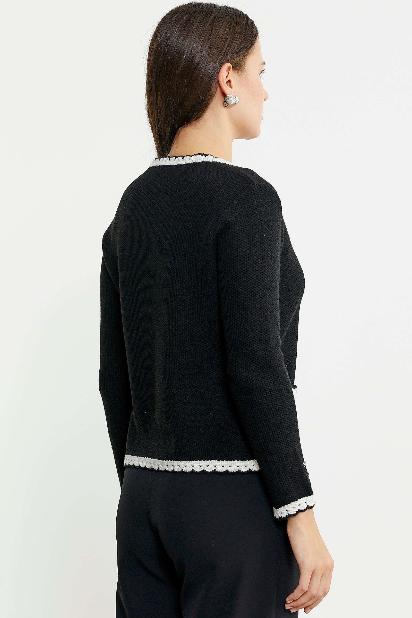 Dilimli Yaka Detaylı Kısa Yün Triko Hırka - Siyah - Sementa