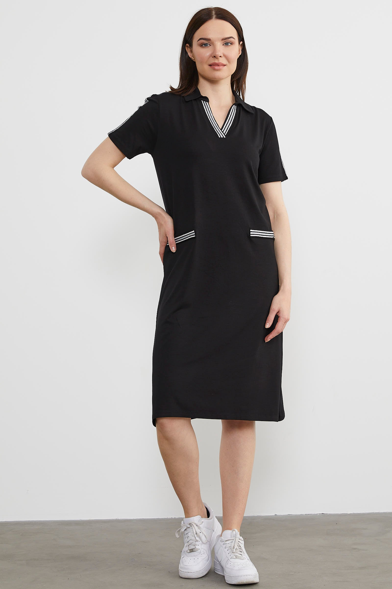 Dökümlü Açık Polo Yaka Elbise - Siyah (2) Sementa