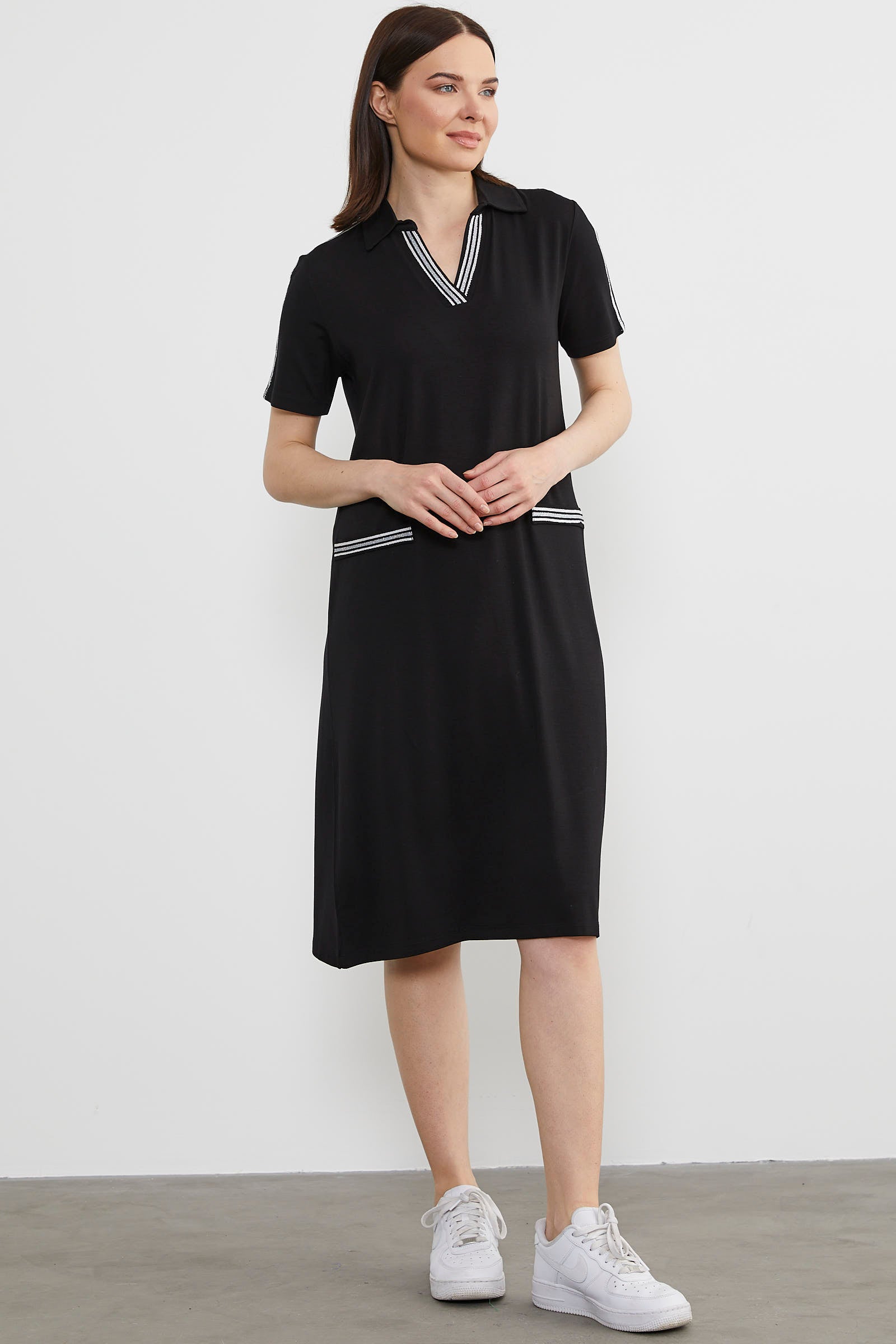 Dökümlü Açık Polo Yaka Elbise - Siyah (3) Sementa