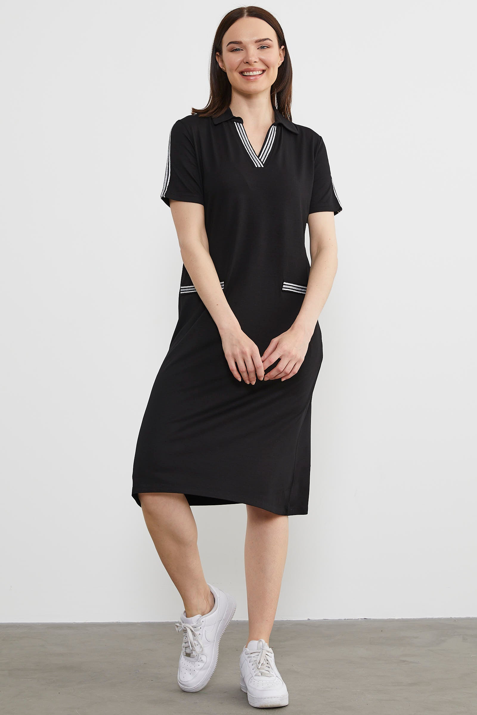 Dökümlü Açık Polo Yaka Elbise - Siyah (4) Sementa