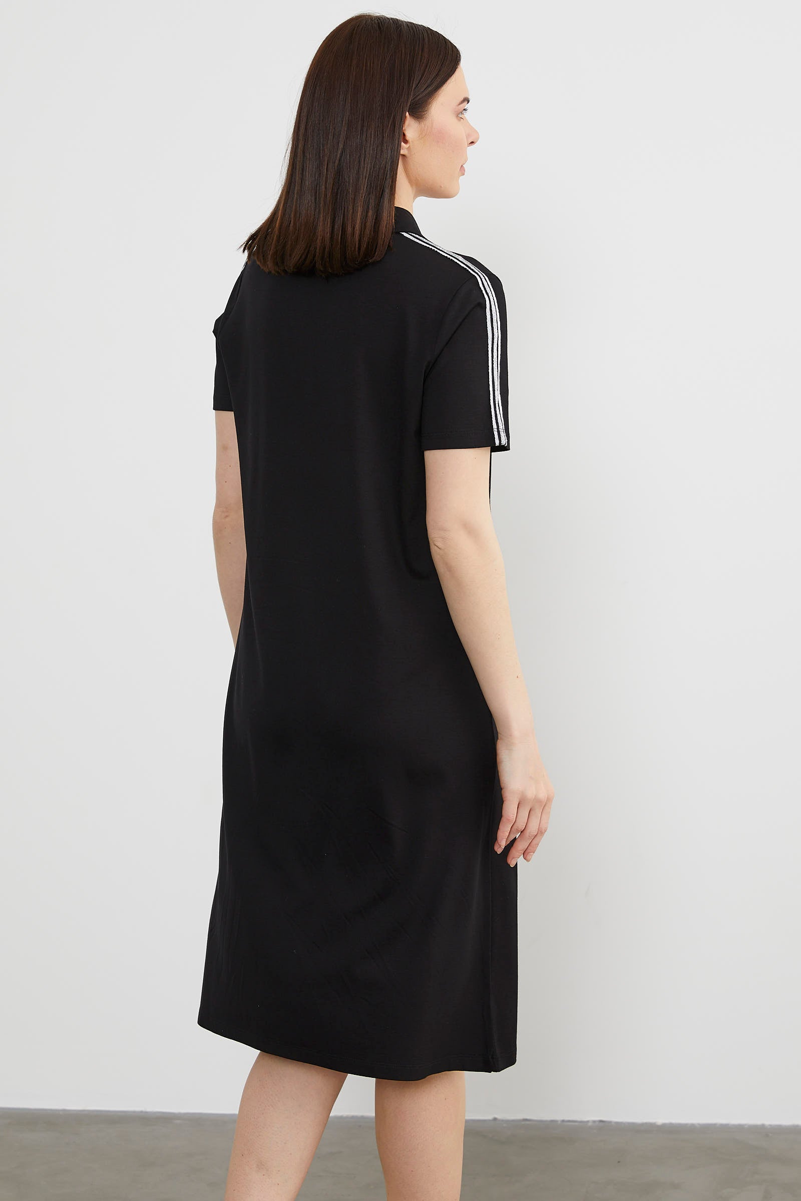 Dökümlü Açık Polo Yaka Elbise - Siyah (6) Sementa