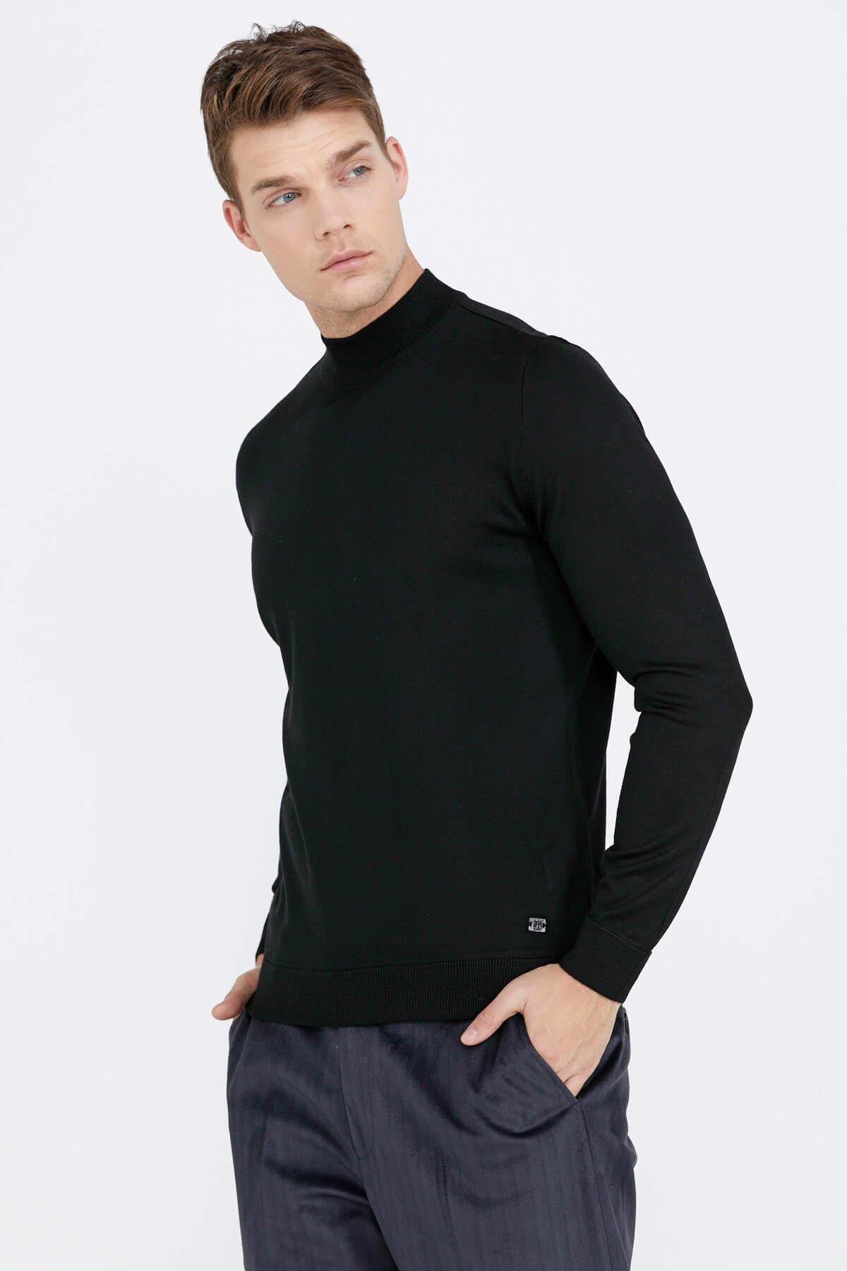 Erkek Yarım Boğazlı Triko Kazak - Siyah (2) Sementa