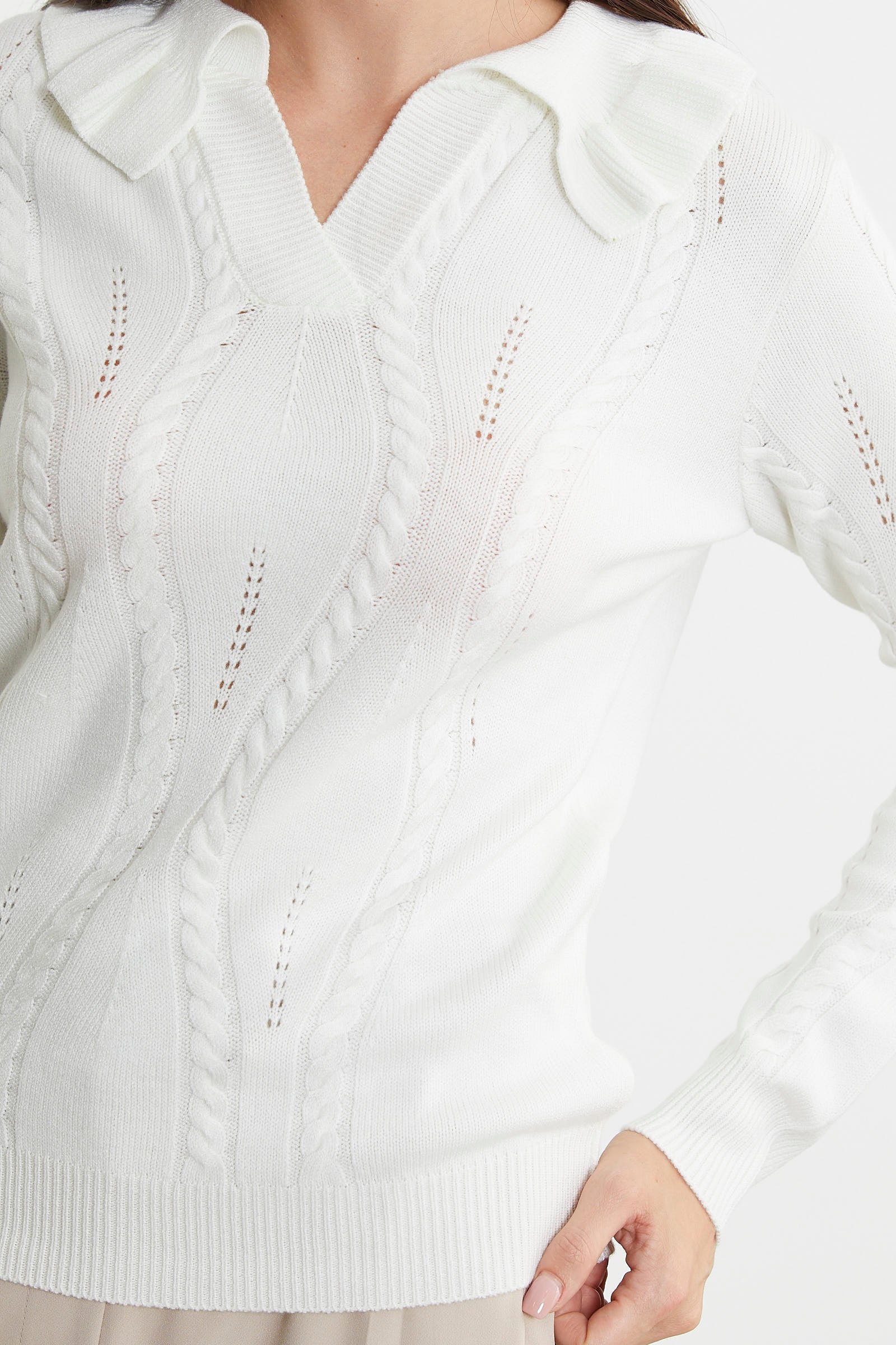 Fırfır Yakalı Motifli Triko Kazak - Kemik - Sementa