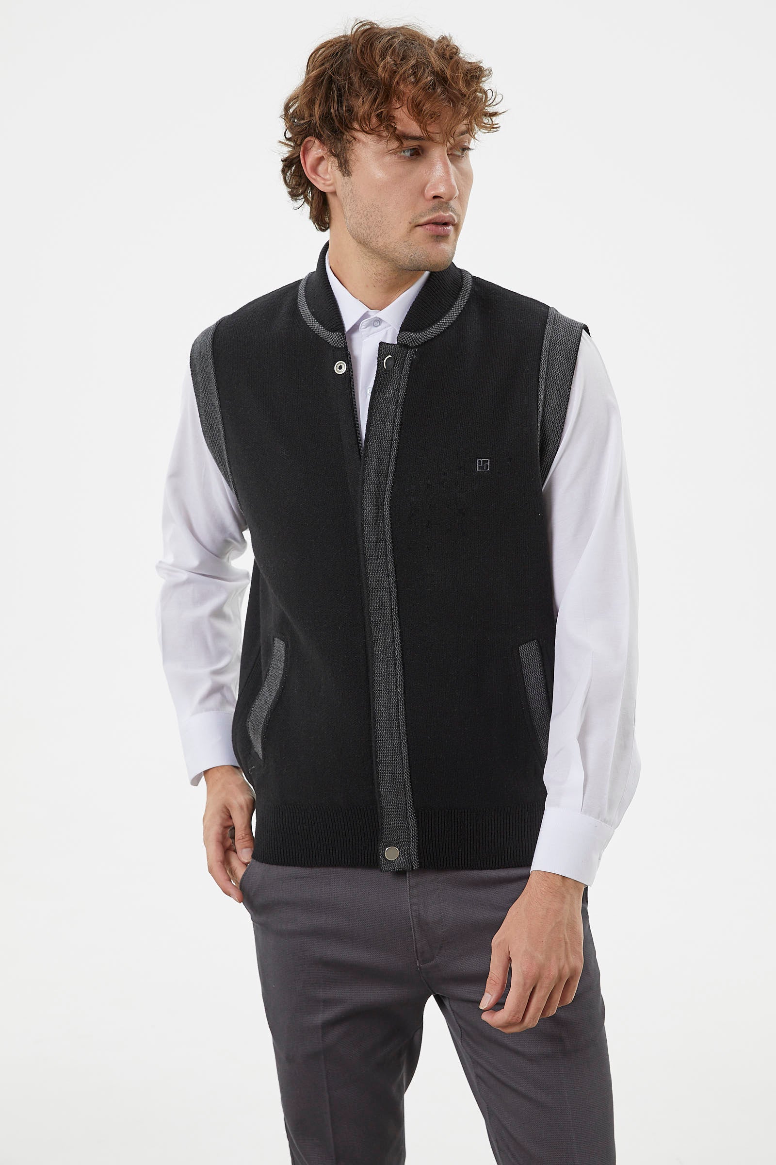 Hakim Yaka Fermuarlı Triko Yelek - Siyah - Koyu Gri (4) Sementa