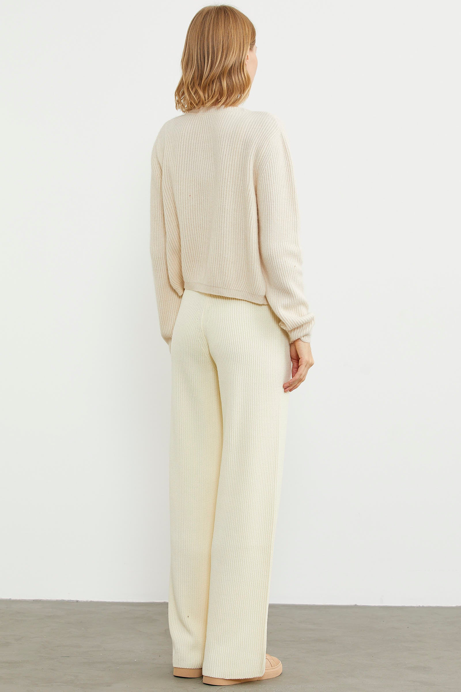 İnce Fitilli Beli Lastikli Triko Pantolon - Kemik (6) Sementa