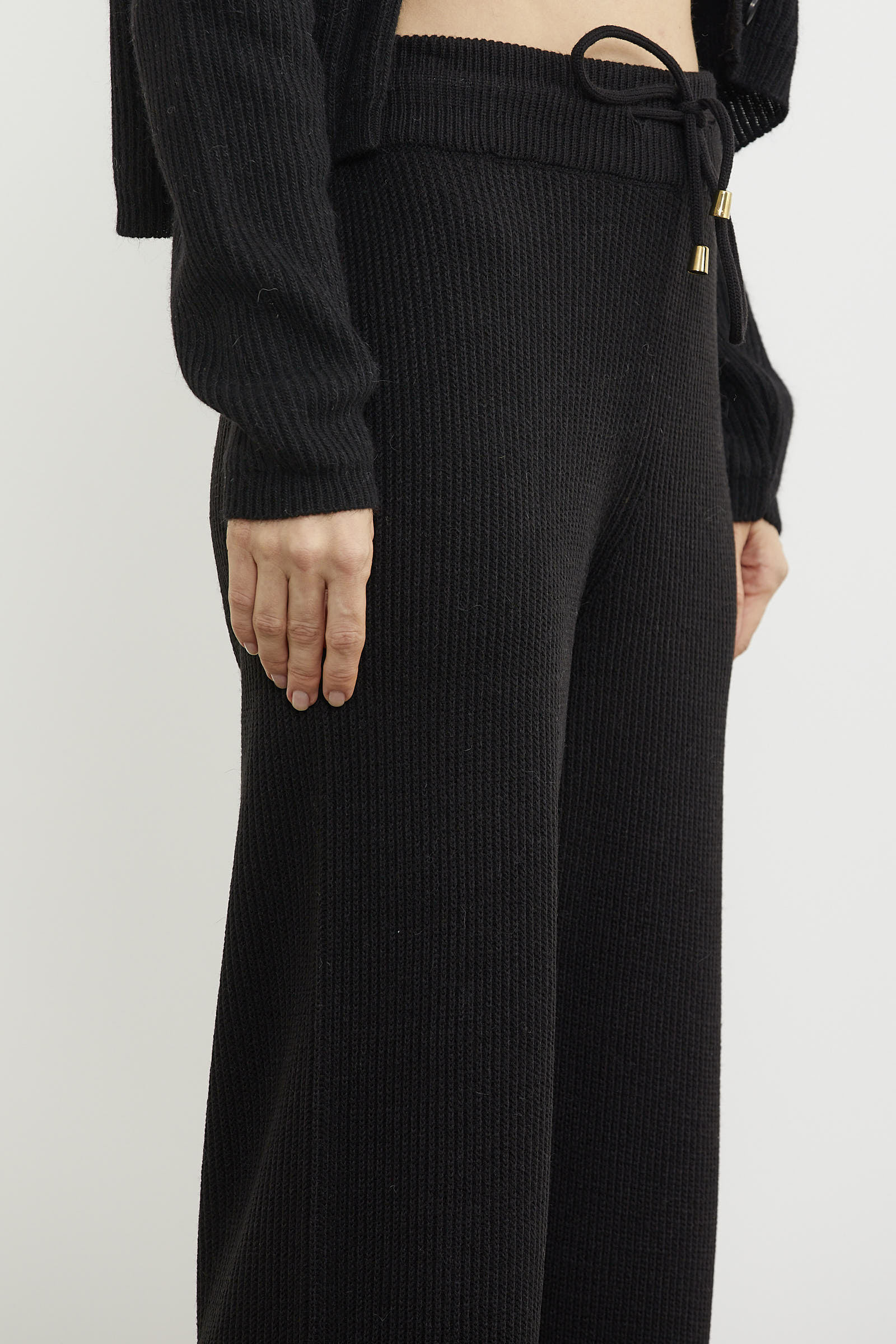 İnce Fitilli Beli Lastikli Triko Pantolon - Siyah (5) Sementa